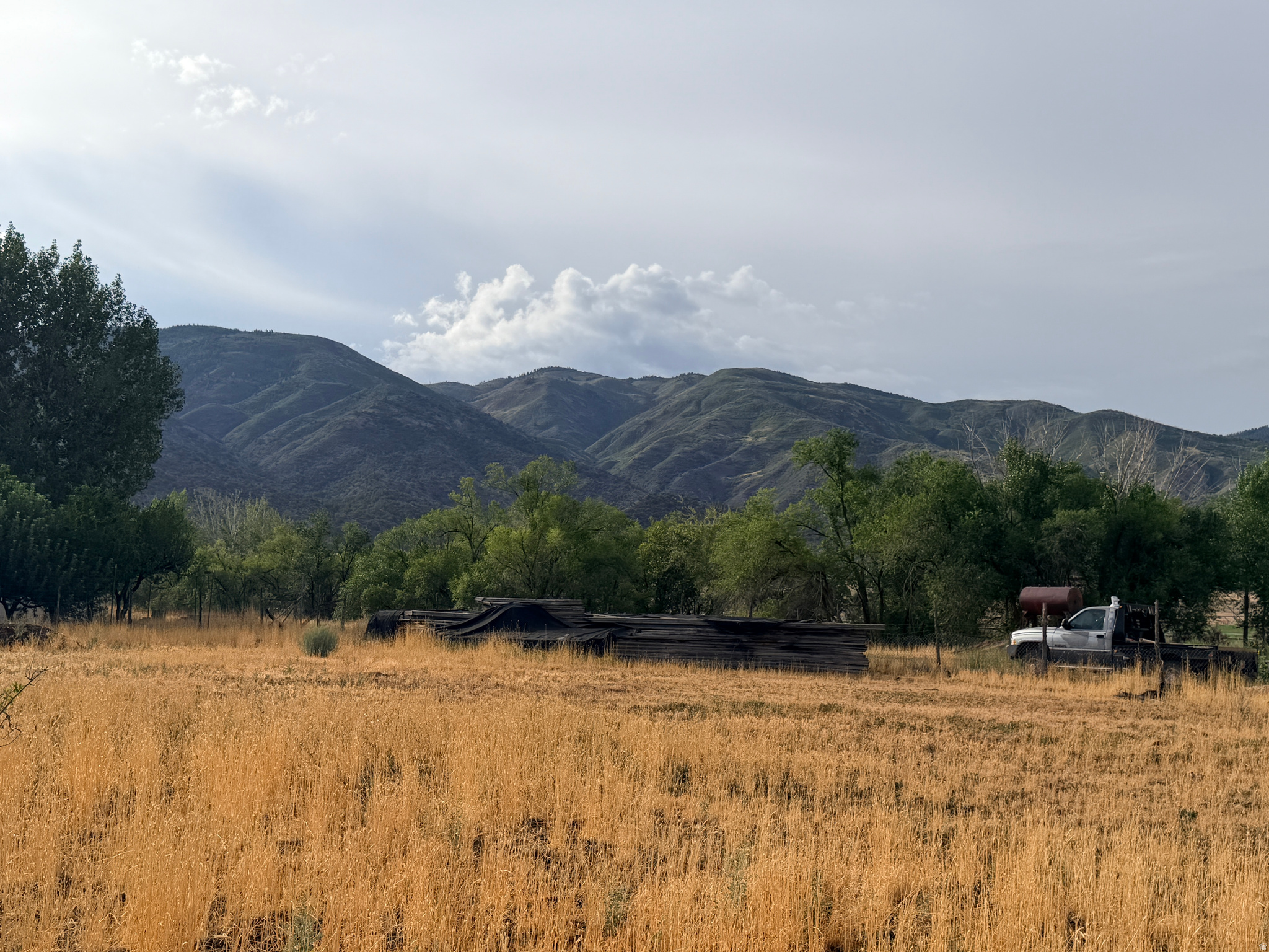 375  300 E, Levan, UT 84639 — photo 1