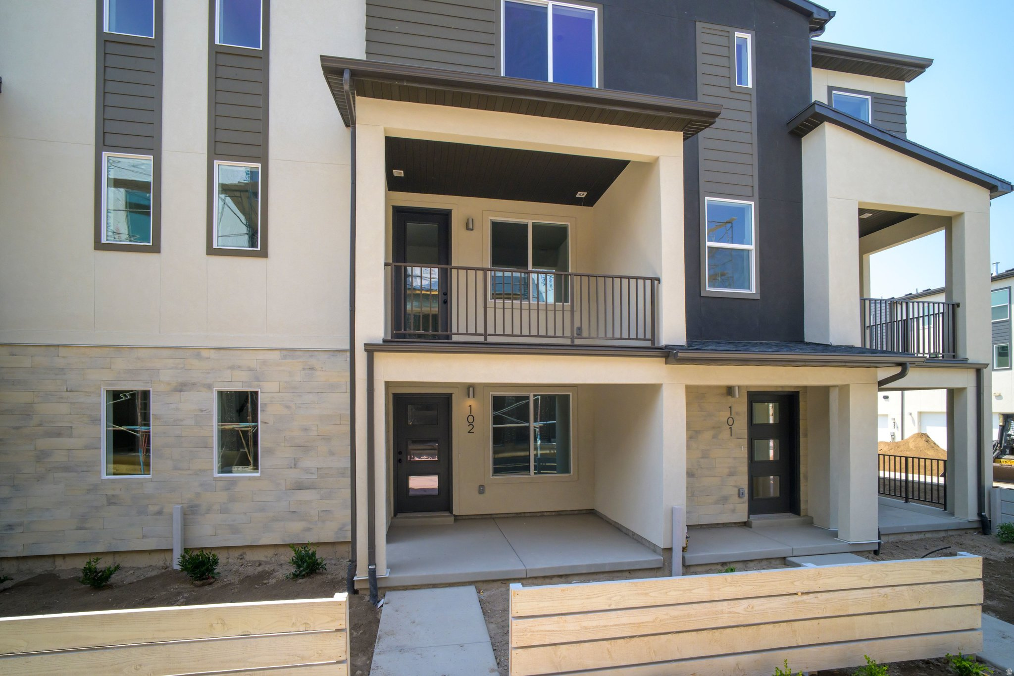 923 W COALBURN WAY #101/64, Murray, UT 84123 — photo 1