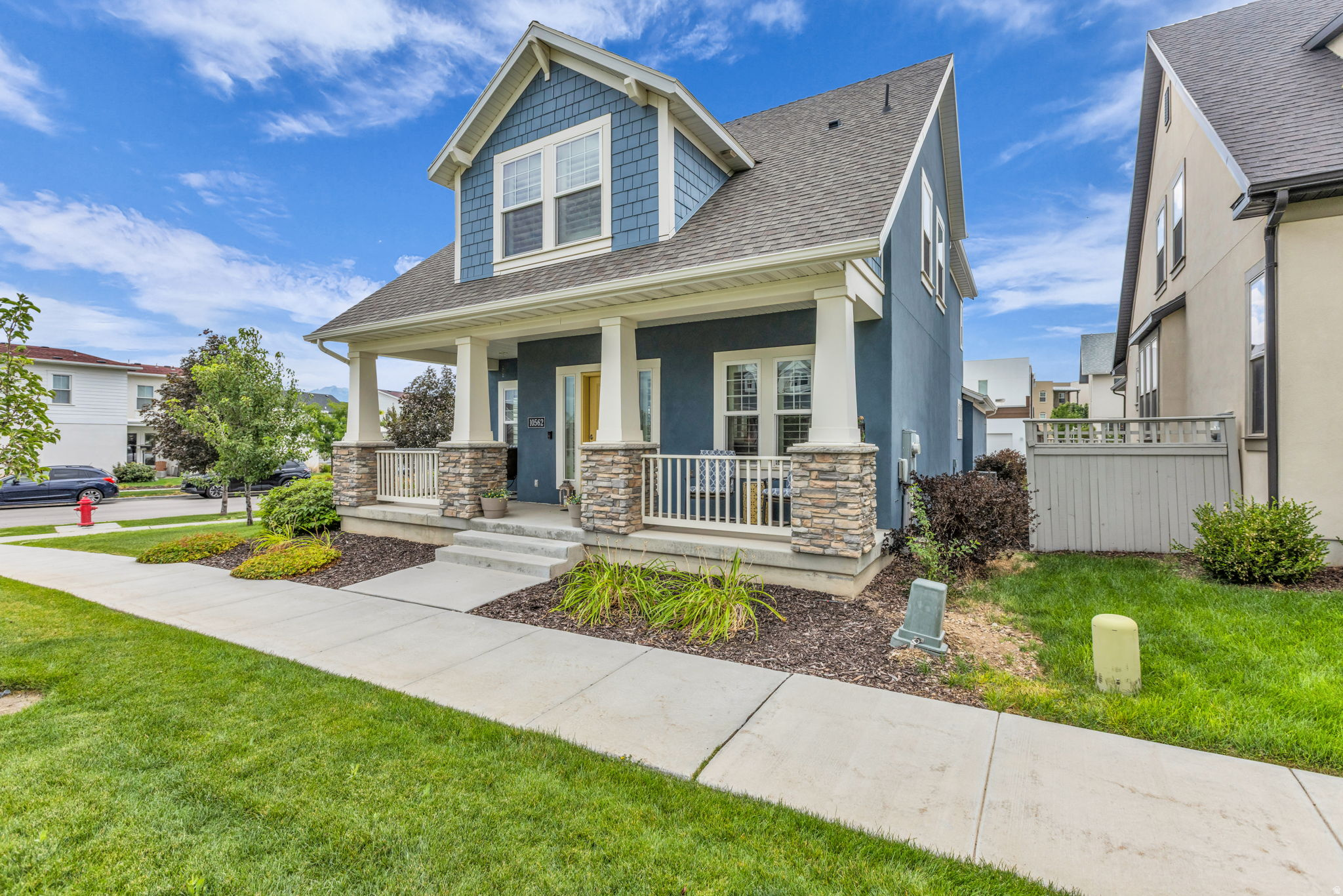 10562 S STURGEON DR, South Jordan, UT 84009 — photo 1