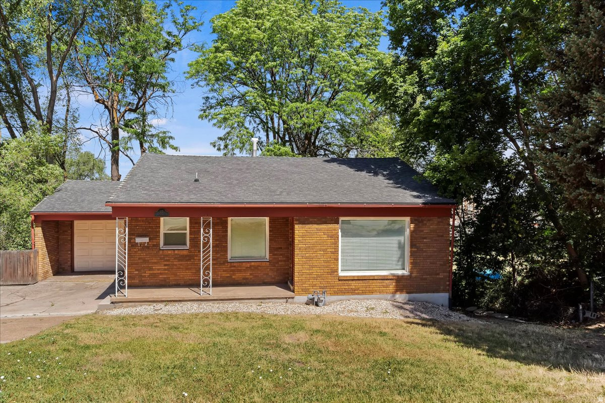 15 E SYLVIA DR, South Ogden, UT 84405 — photo 1