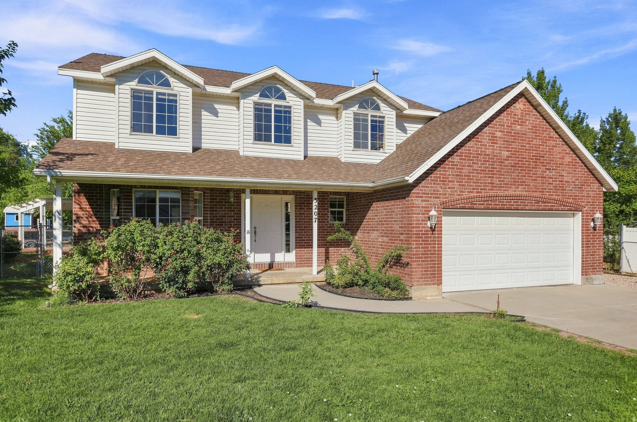 3207 N PELICAN DR, Farr West, UT 84404 — photo 1