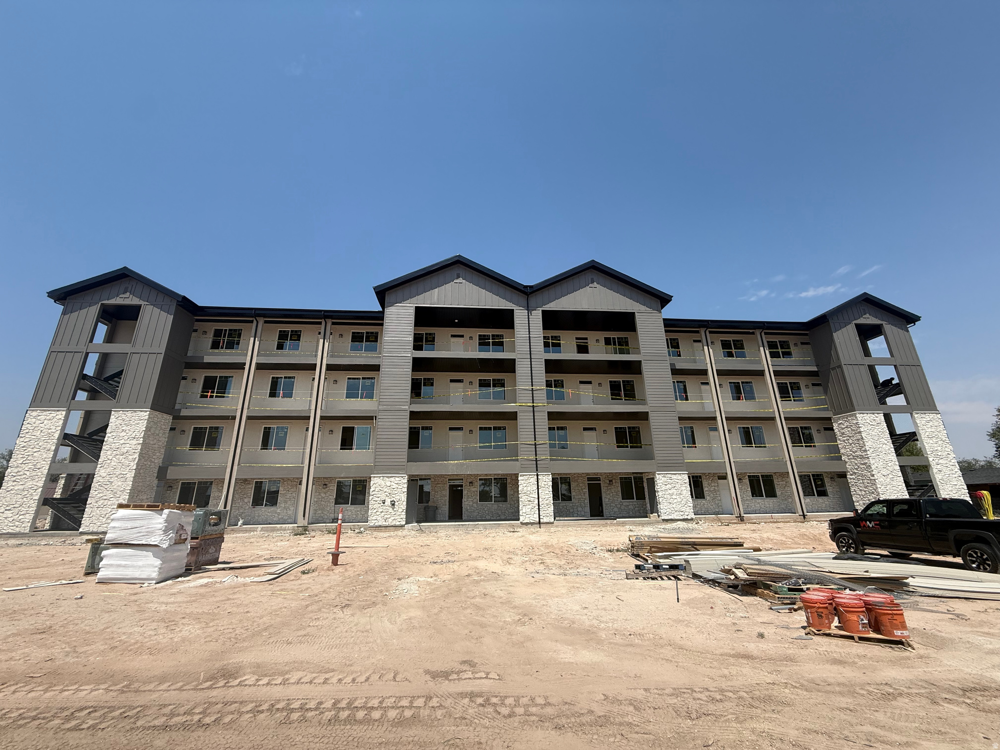 190 N 500 E #A401, Vernal, UT 84078 — photo 1