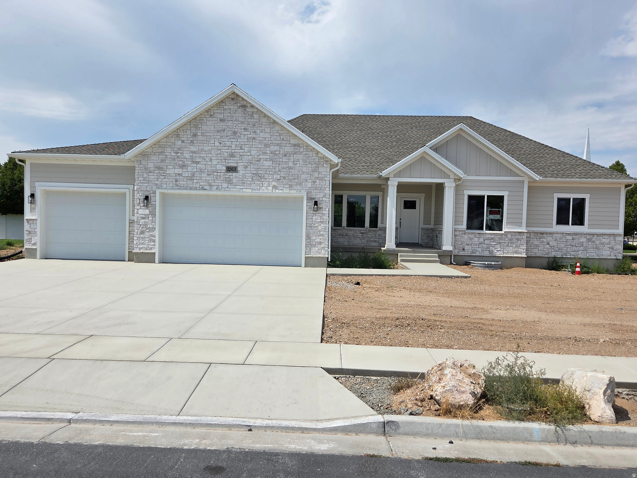 1263 N 2770 W, Clinton, UT 84015 — photo 1