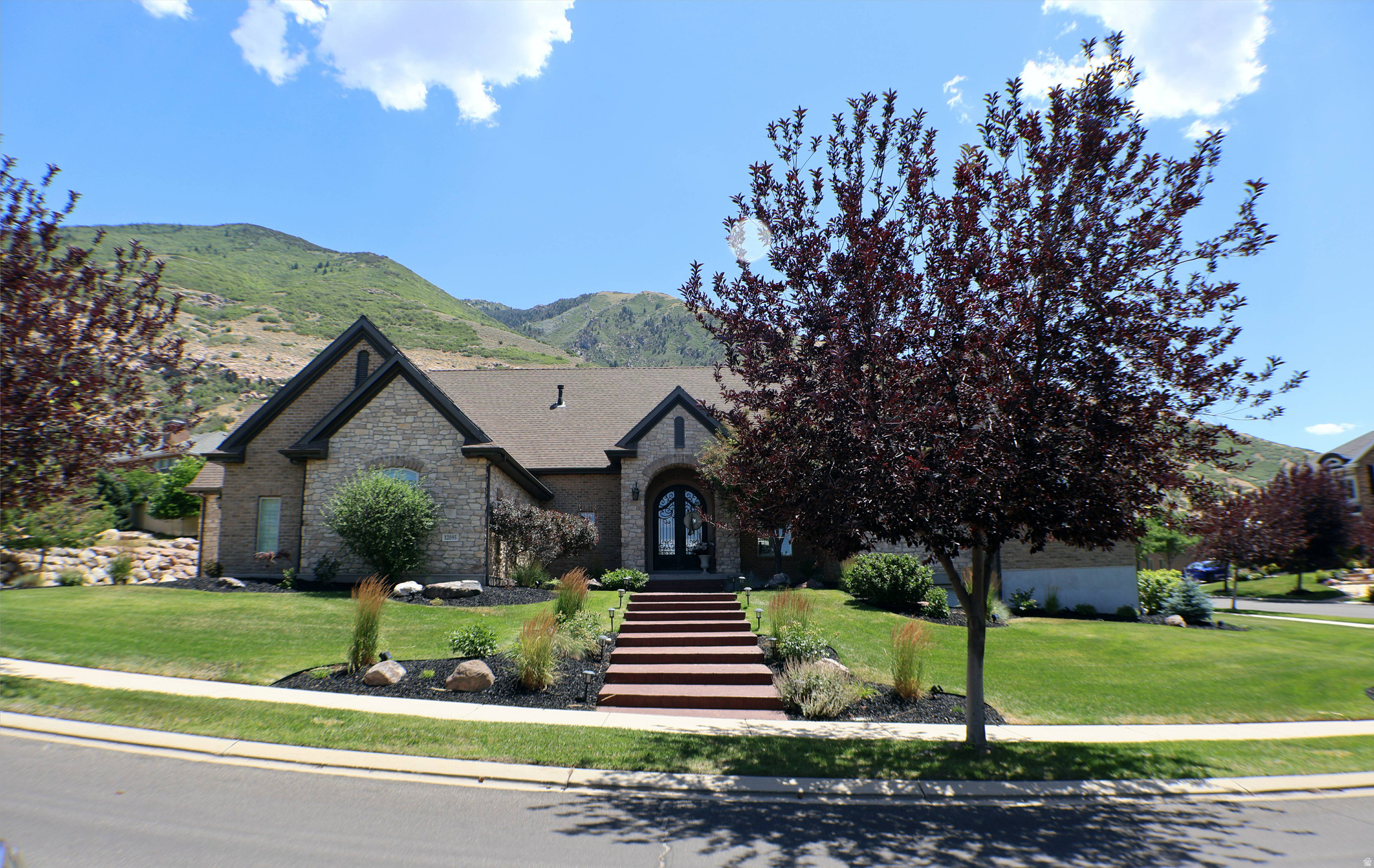 12095 S MILONA DR, Draper, UT 84020 — photo 1