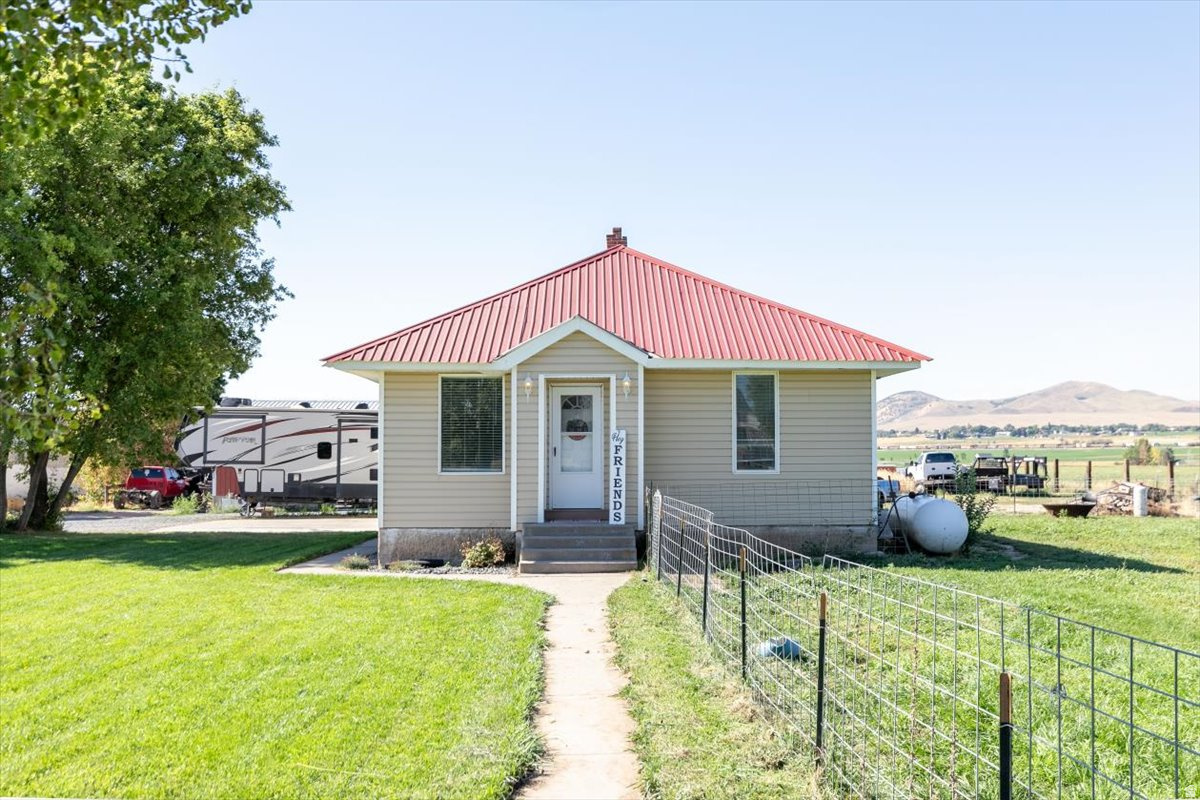 3479 W 2200 ST