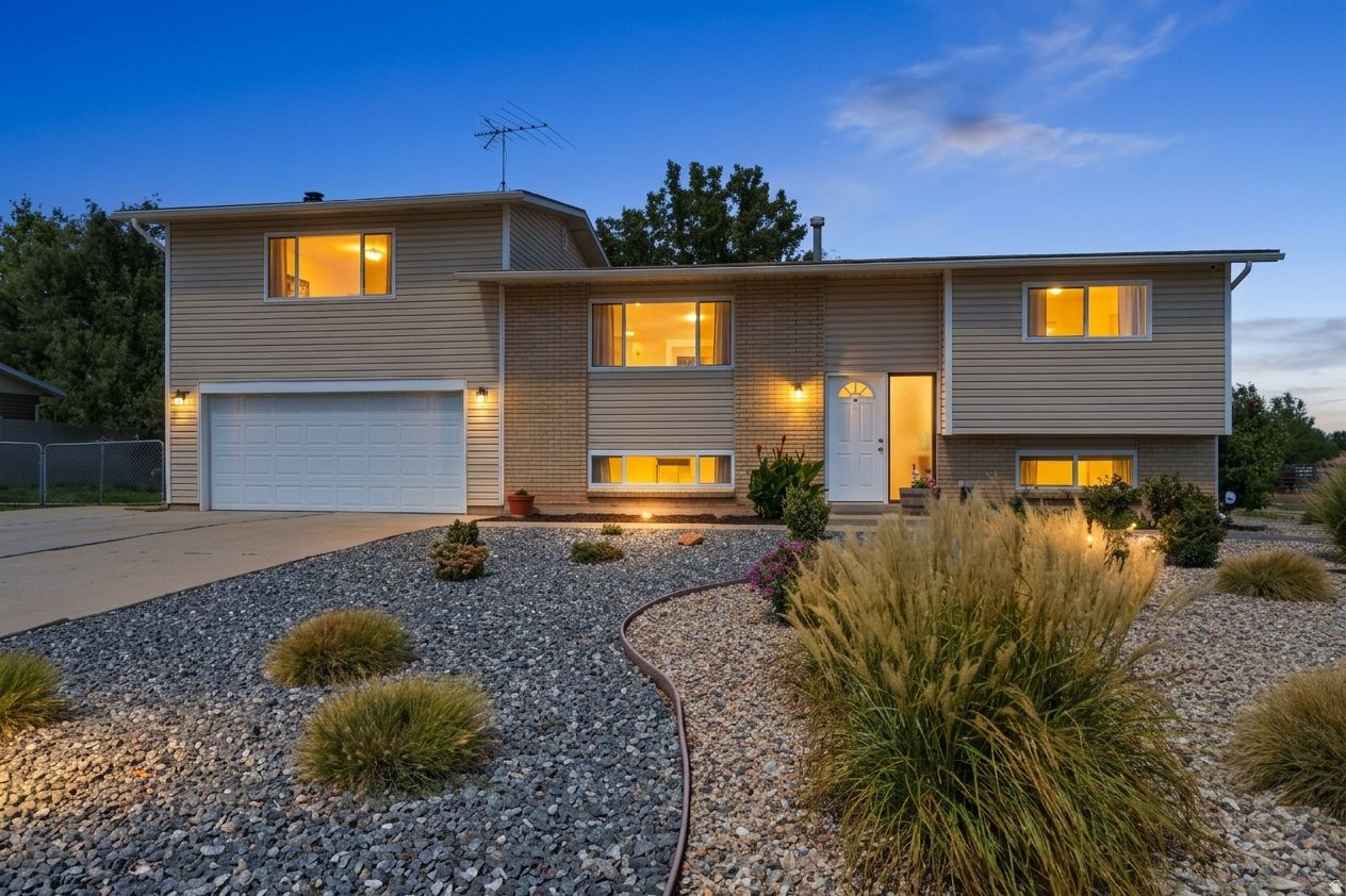2810 W 7268 S, West Jordan, UT 84084 — photo 1