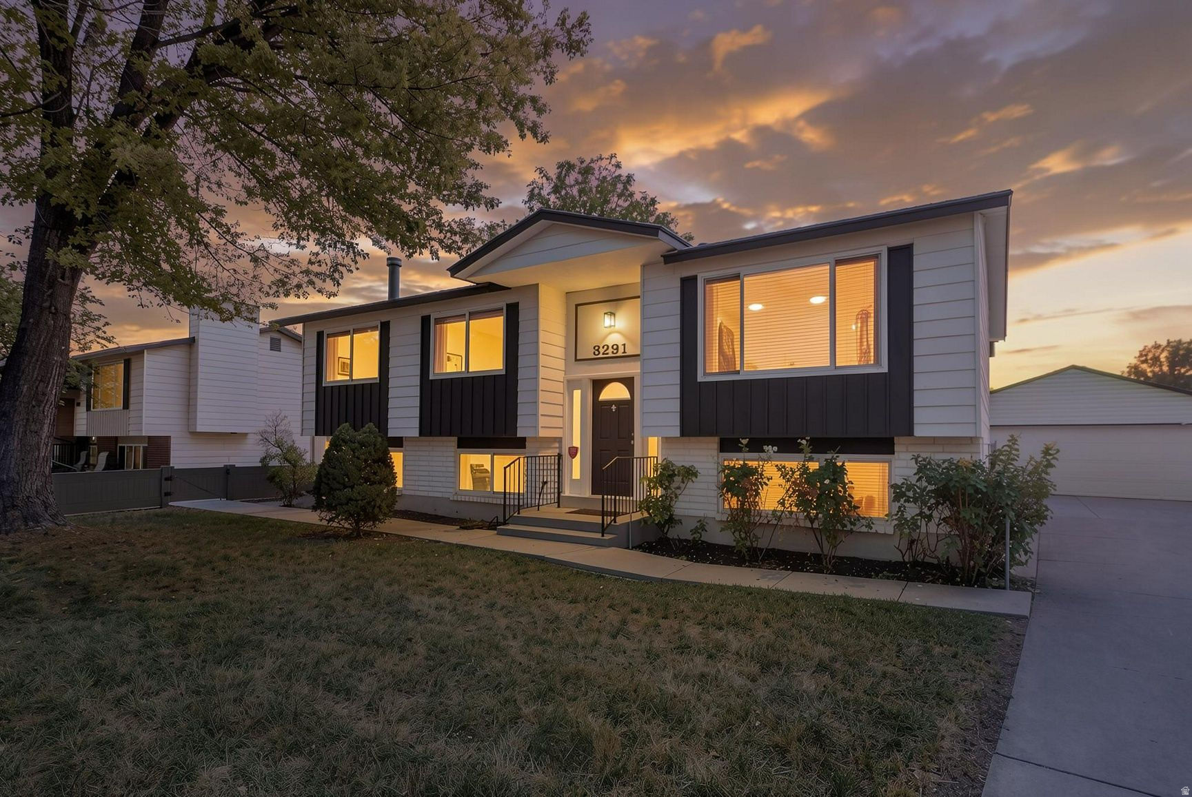 3291 W HECTOR DR, West Valley City, UT 84119 — photo 1