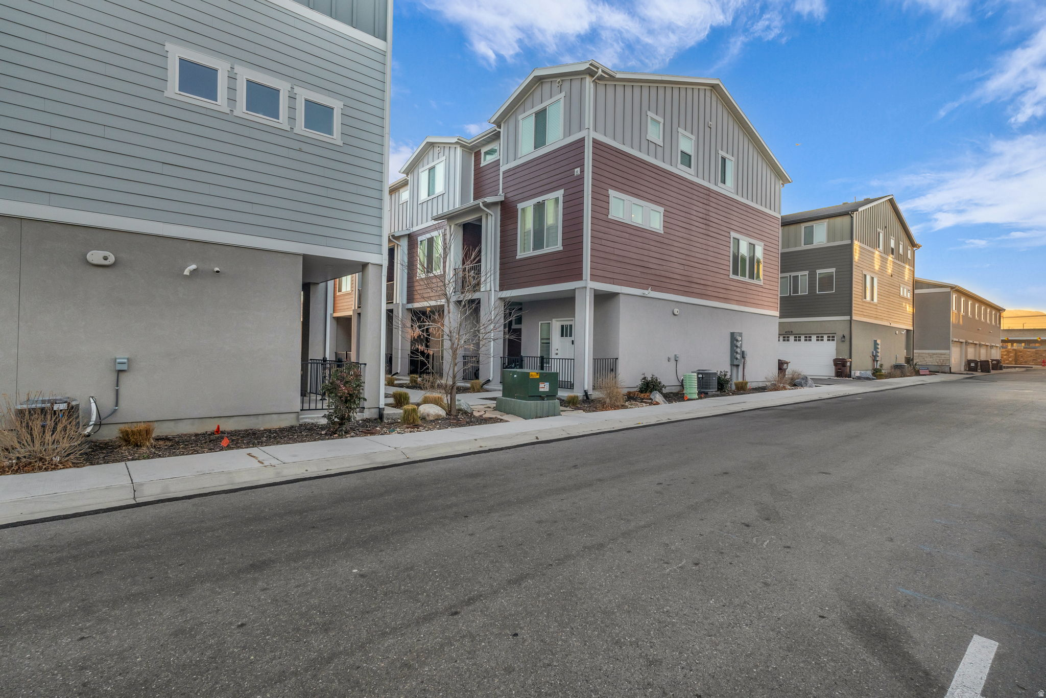 4715 W TALAVARA WAY #T-47, Kearns, UT 84118 — photo 1