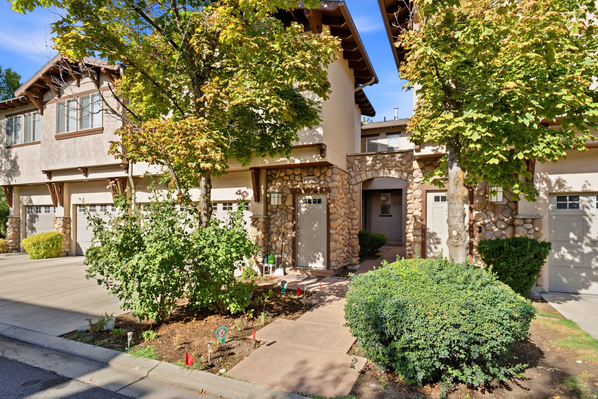 4480 S KELMSCOTT LN #A, Salt Lake City, UT 84124 — photo 1