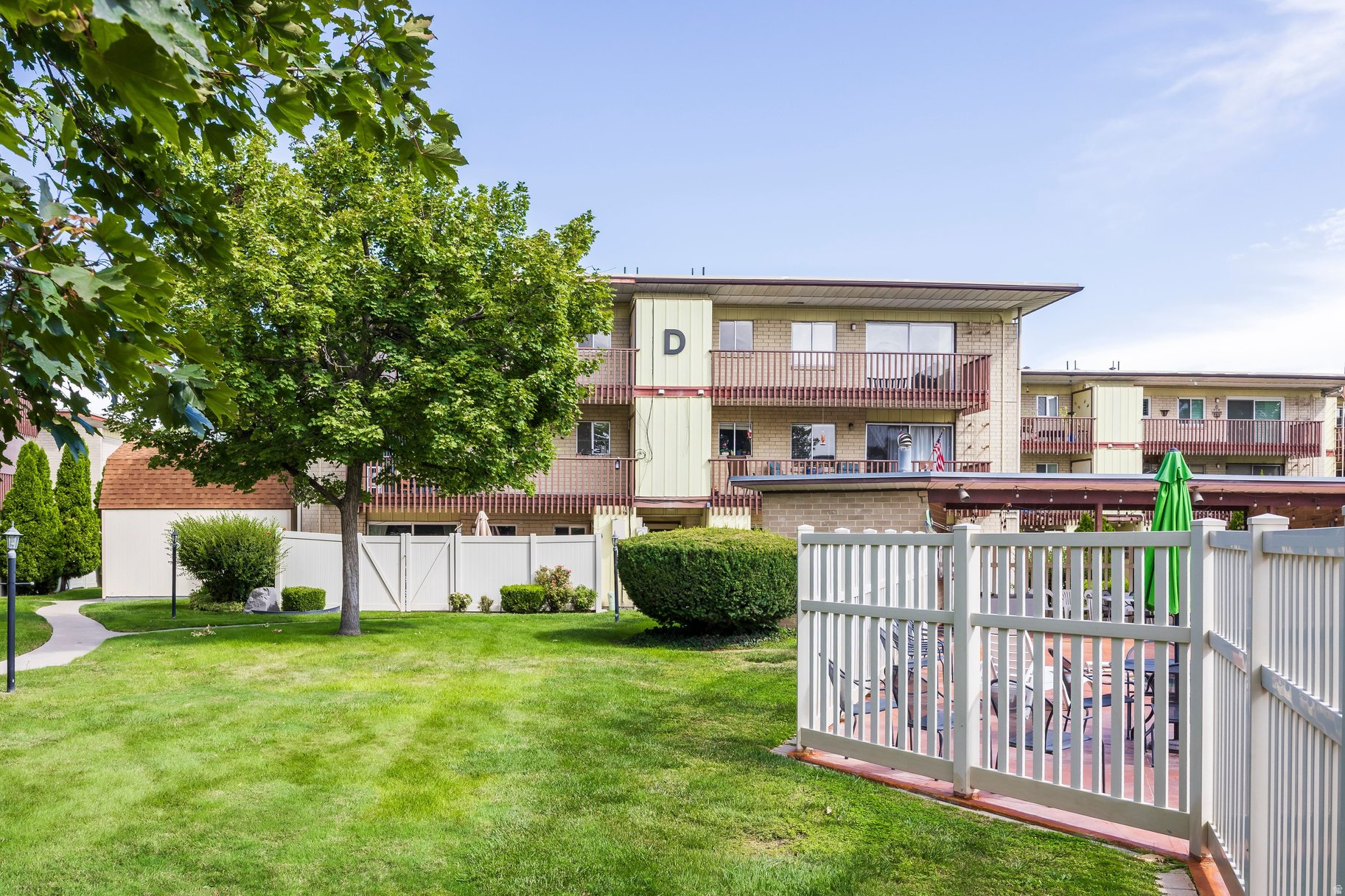 650 N OAKLEY ST #D105, Salt Lake City, UT 84116 — photo 1