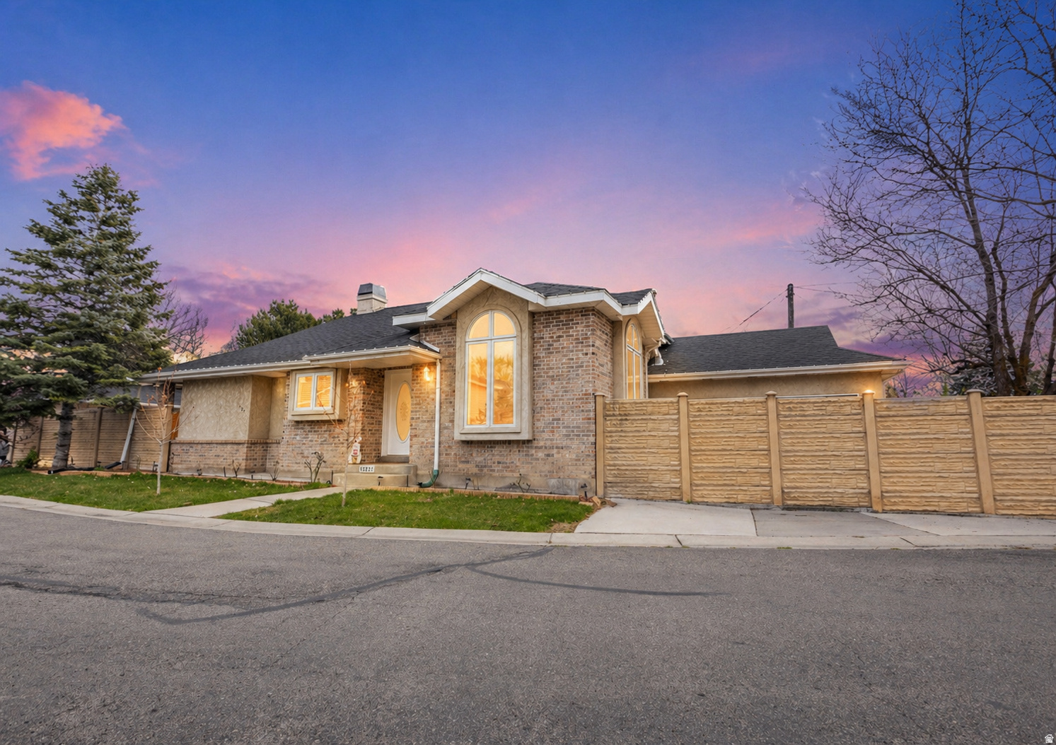 1522 E AMBLEWOOD LN, Millcreek, UT 84124 — photo 1