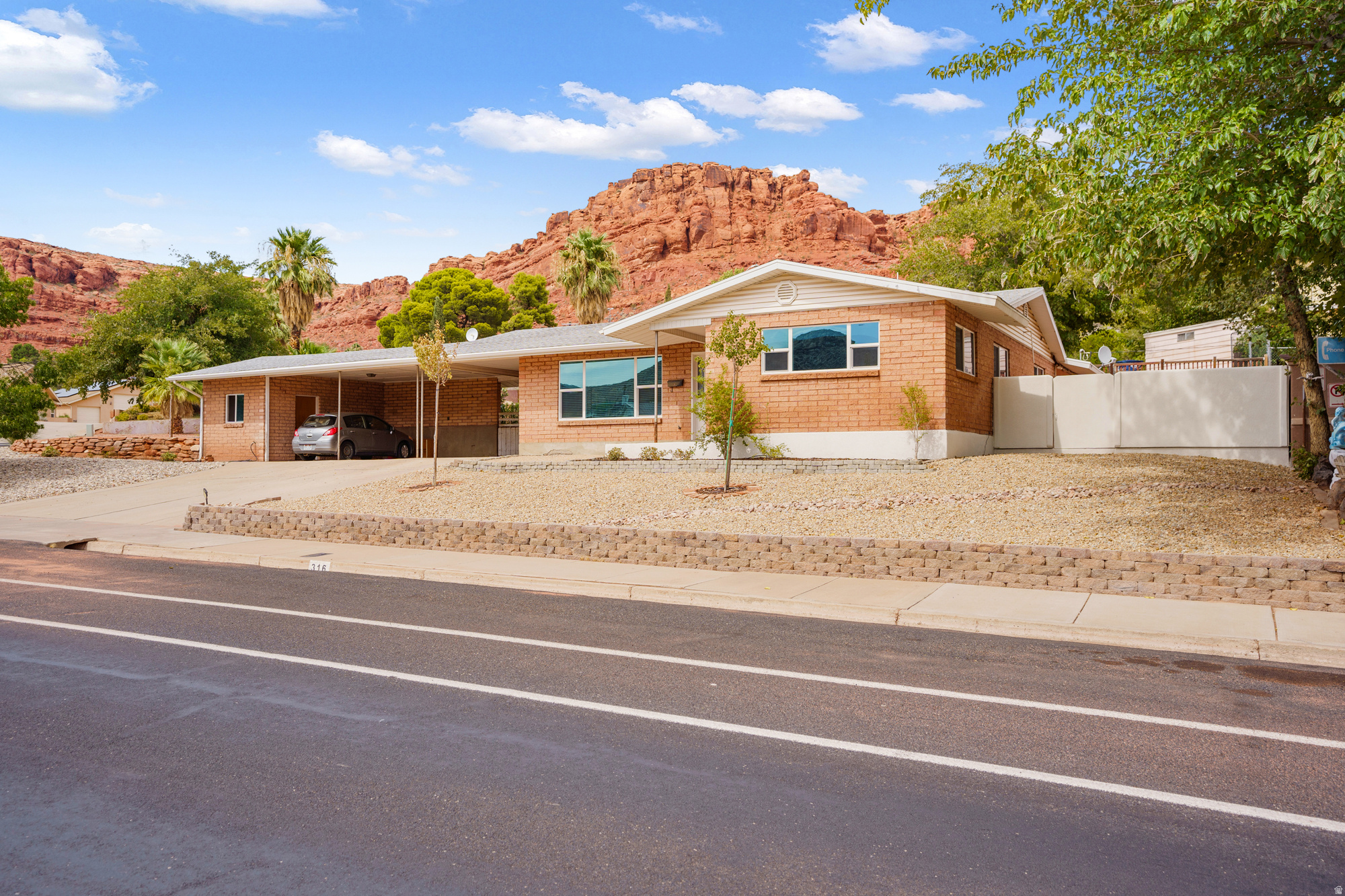 316  DIAGONAL ST, St. George, UT 84770 — photo 1