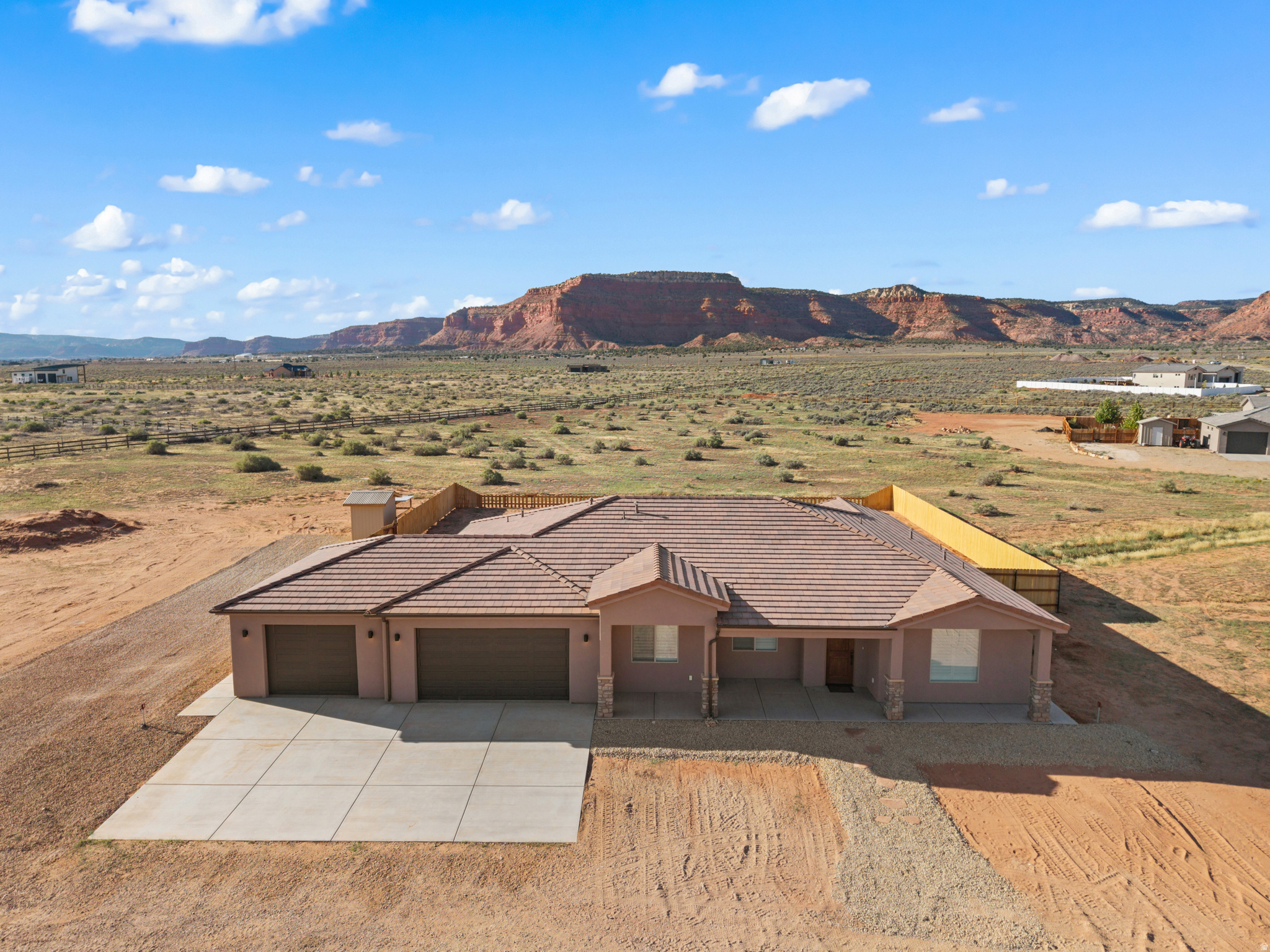 1930 S CRIMSON RD, Kanab, UT 84741 — photo 1