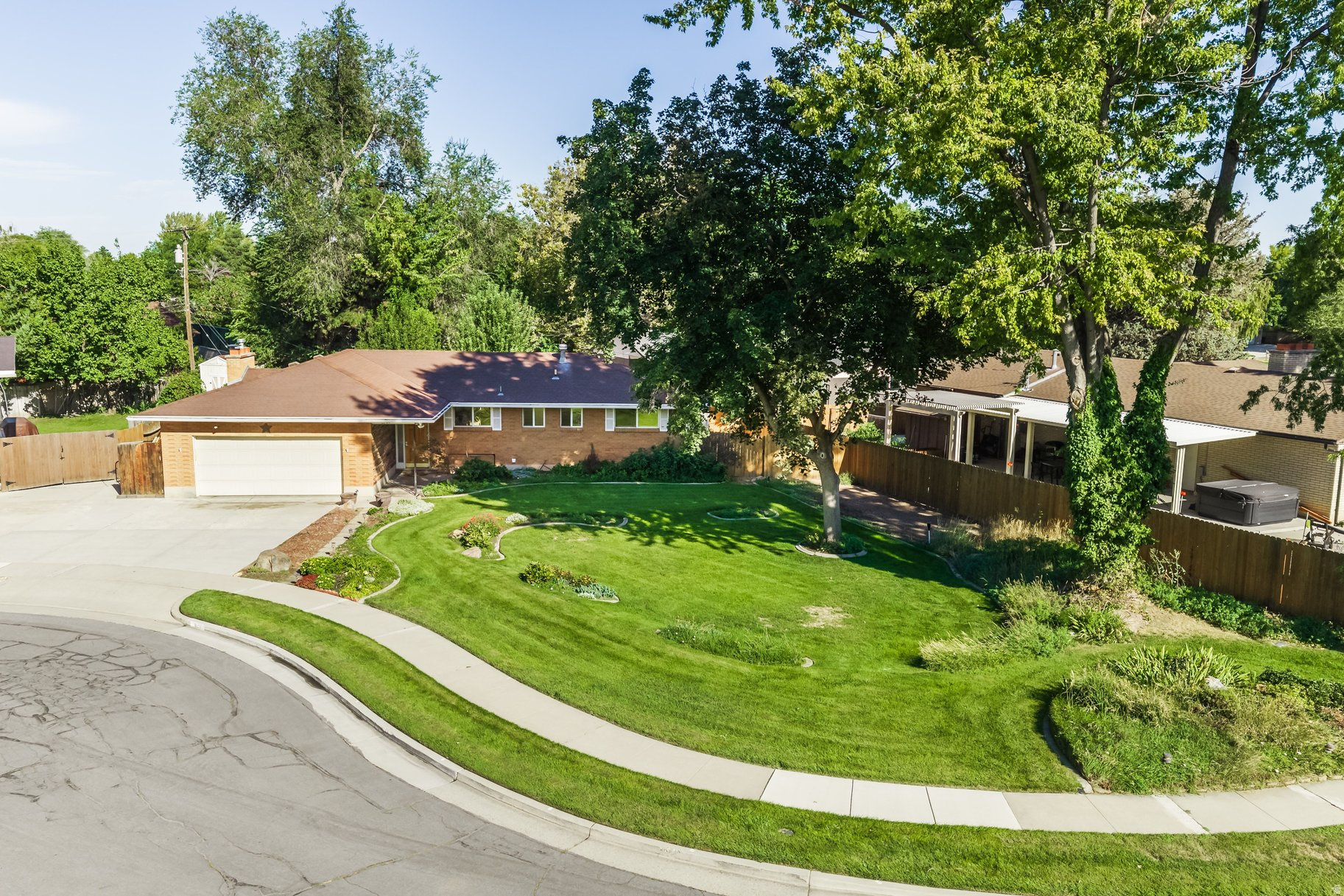 6284 S JAMESTOWN CIR, Murray, UT 84121 — photo 1