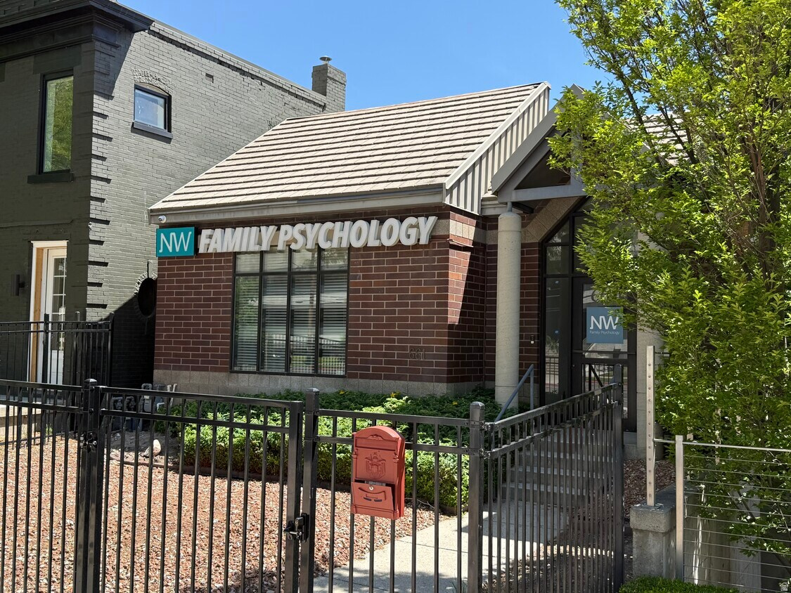661 S 200 E, Salt Lake City, UT 84111 — photo 1
