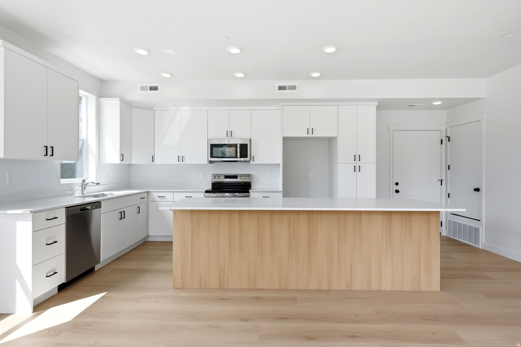 717 W COHO LN #101-2F, Midvale, UT 84047 — photo 1