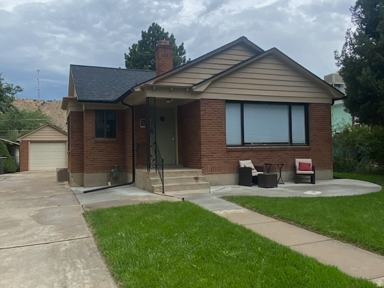727 N 300 E, Price, UT 84501 — photo 1