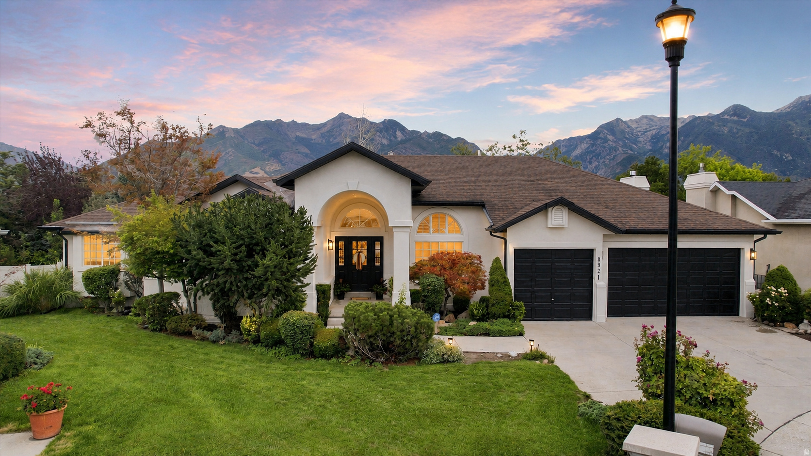 8921 S SOMERTON CIR, Sandy, UT 84093 — photo 1