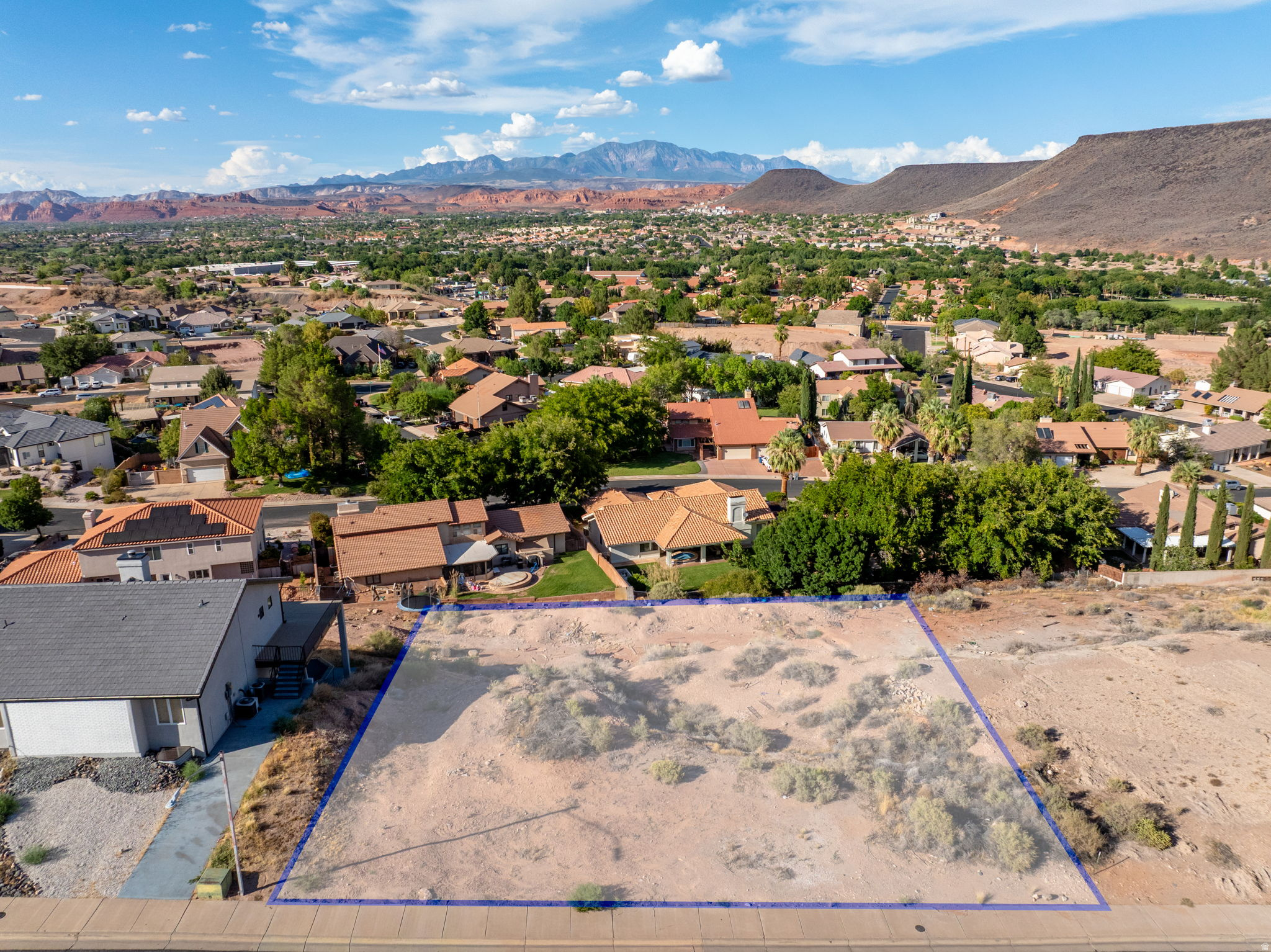 1770 W CANYON VIEW DR