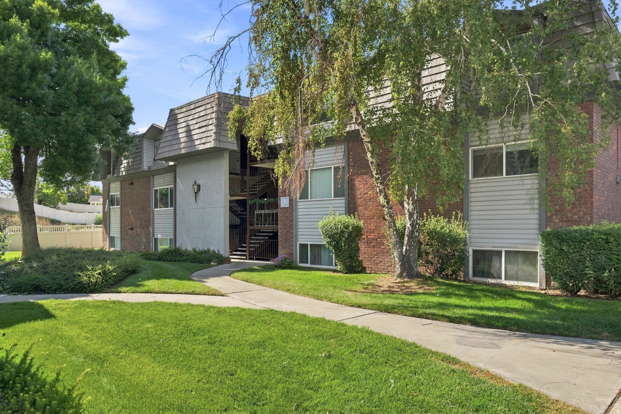 1657 N WOODLAND DR #8B, Provo, UT 84604 — photo 1