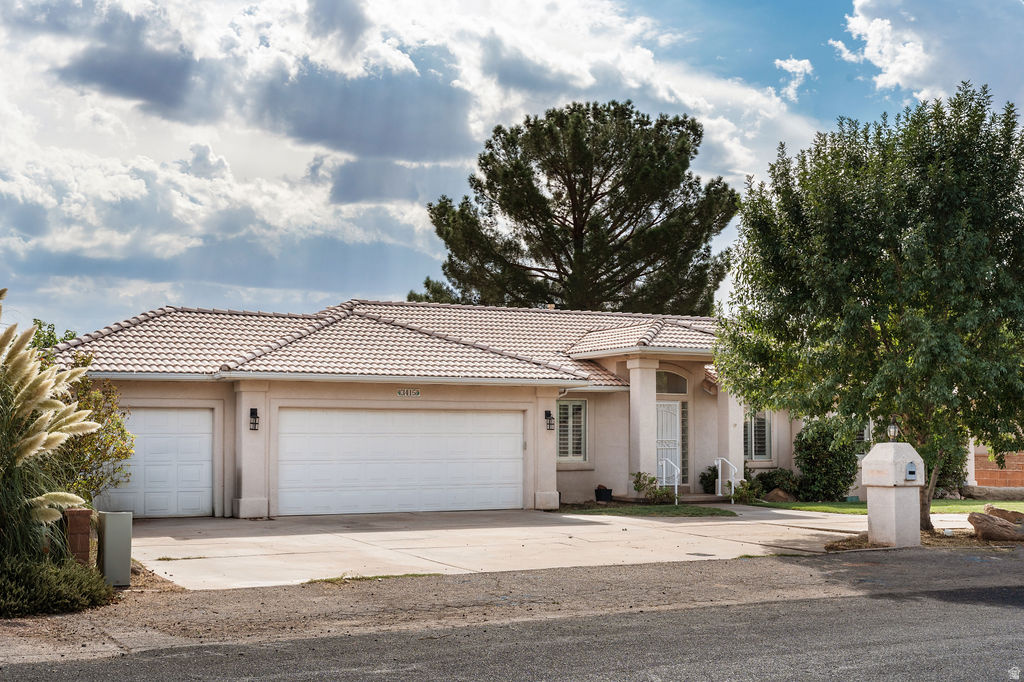 3415 S MULBERRY DR, St. George, UT 84790 — photo 1
