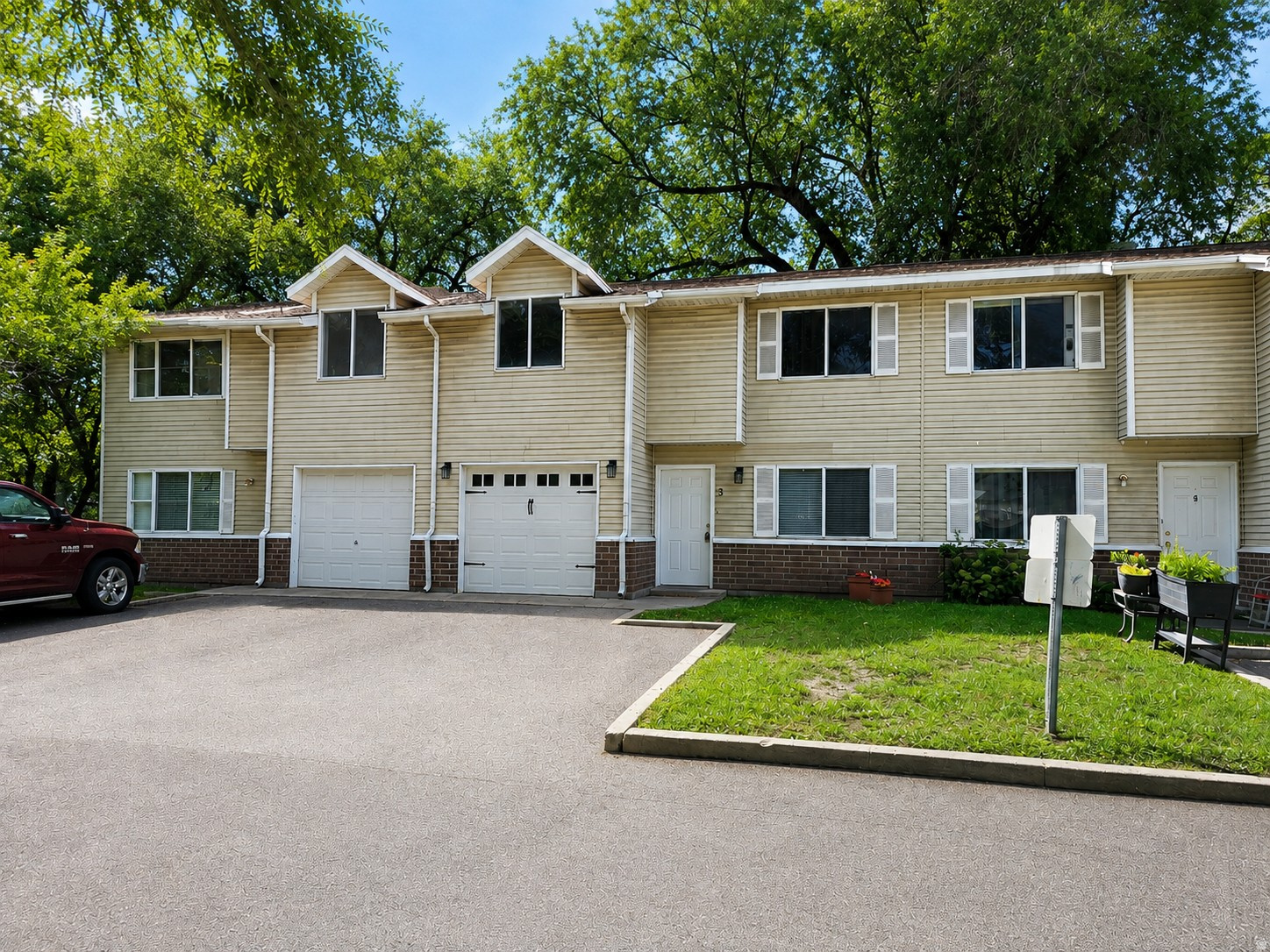 558 N REDWOOD RD #7-3, Salt Lake City, UT 84116 — photo 1