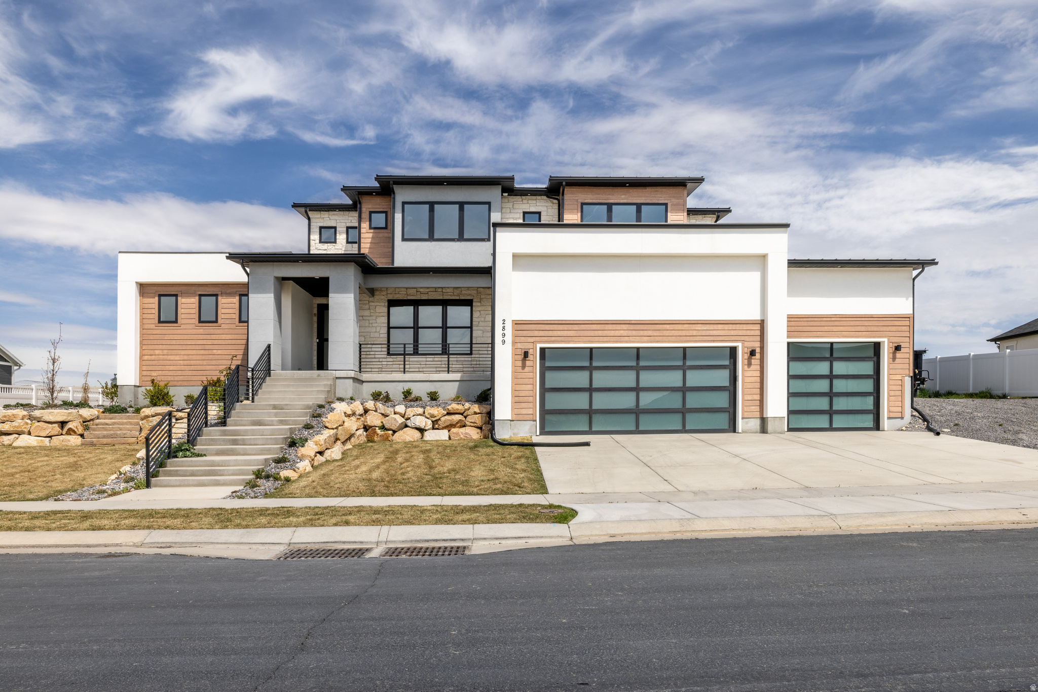2899 E LAKE DR, Eagle Mountain, UT 84005 — photo 1