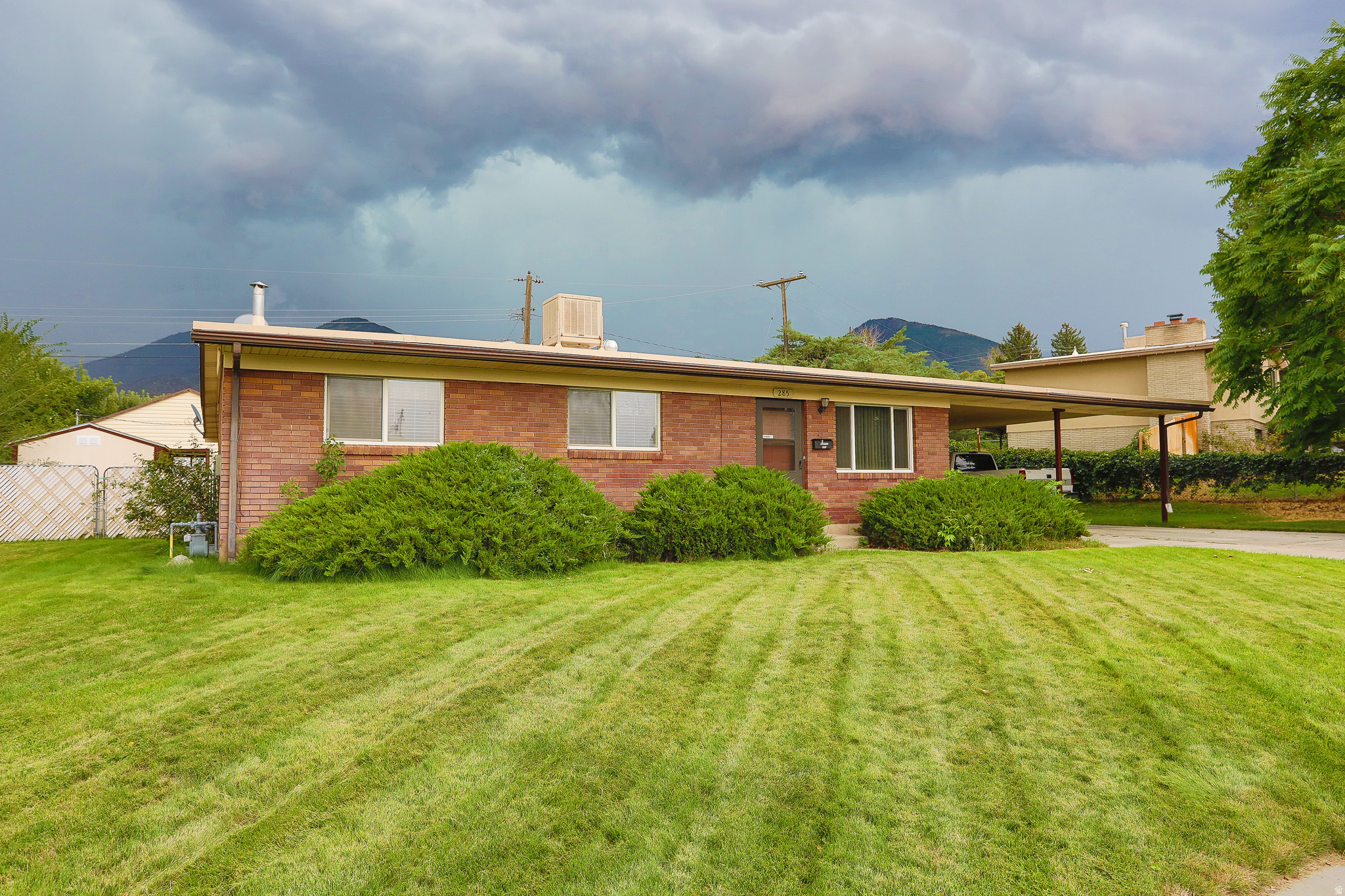 285 S THIRD ST, Tooele, UT 84074 — photo 1