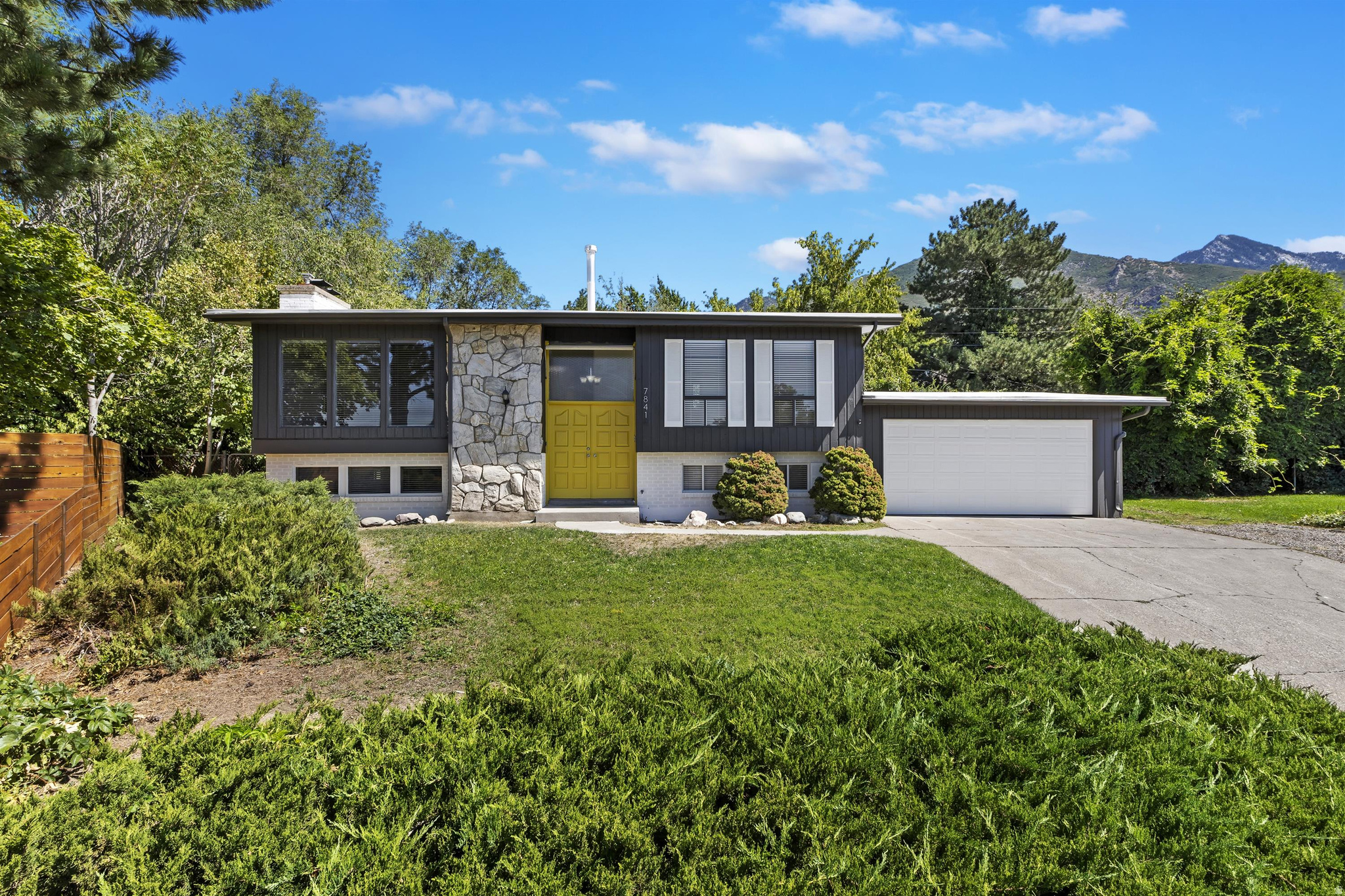 7841 DA VINCI DR, Salt Lake City, UT 84121 — photo 1