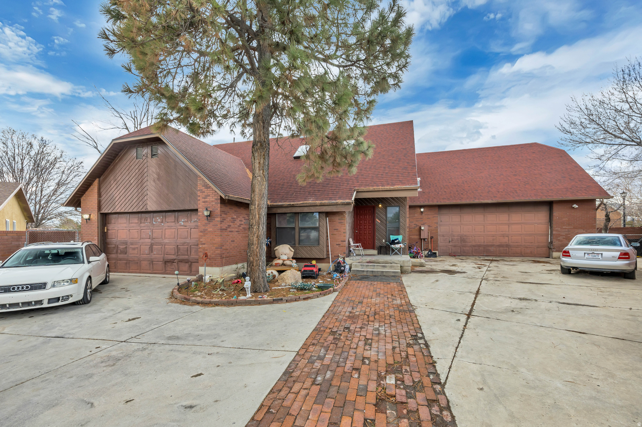 9660 S STORNOWAY CIR, South Jordan, UT 84009 — photo 1