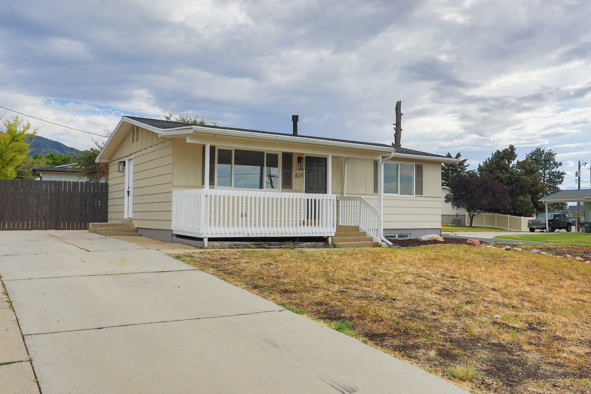 621 W TIMPIE RD, Tooele, UT 84074 — photo 1