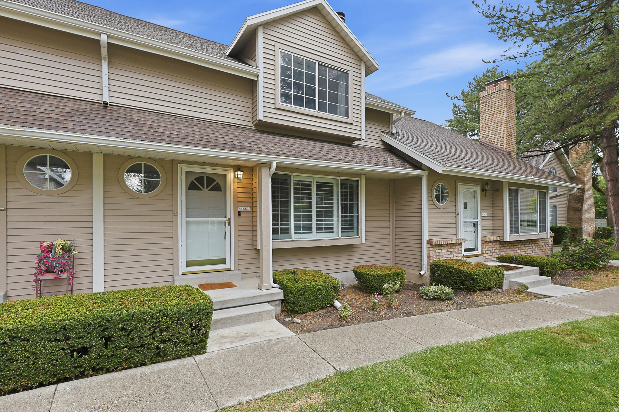683 E COUNTRYSIDE CT #UNIT 6, Midvale, UT 84047 — photo 1