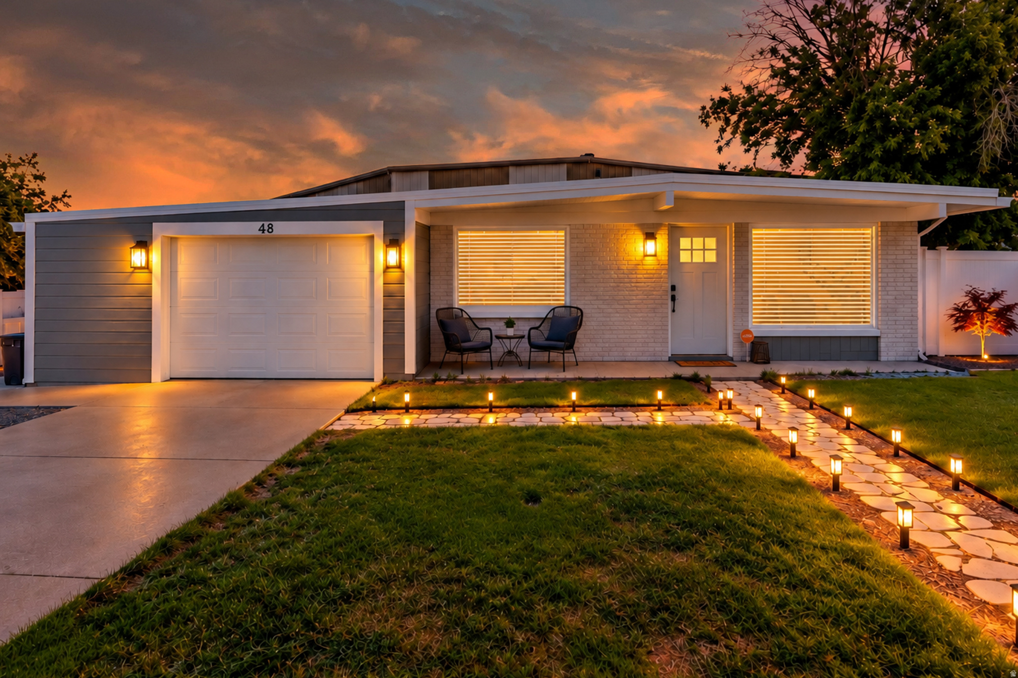 48 W MOON RIDGE DR, Murray, UT 84107 — photo 1