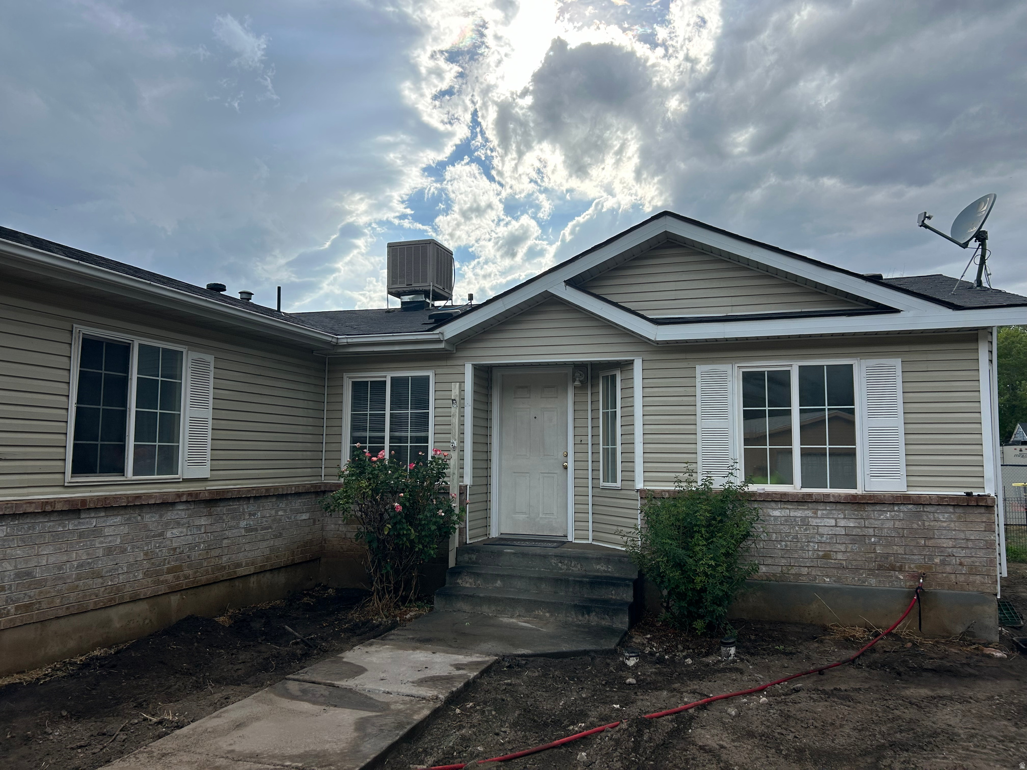 1675 KYLEE LN, Ogden, UT 84404 — photo 1