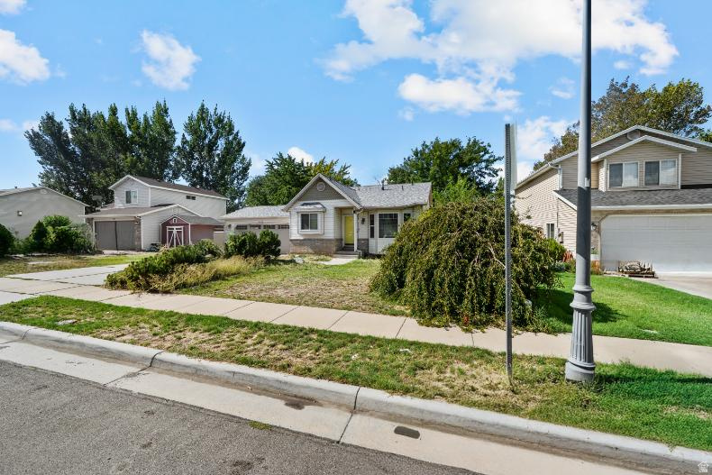 2391 W 2120 N, Clinton, UT 84015 — photo 1