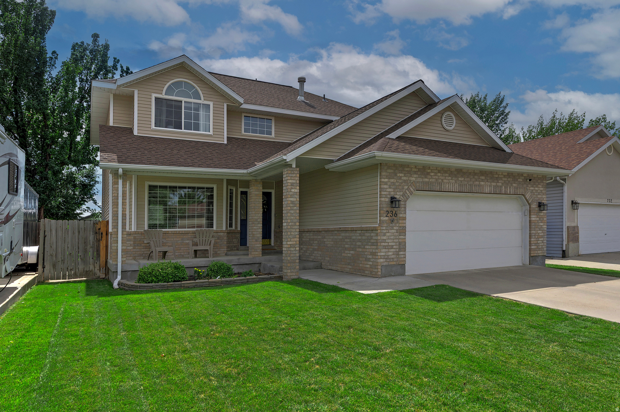 236 E ASHBROOK CIR, Midvale, UT 84047 — photo 1