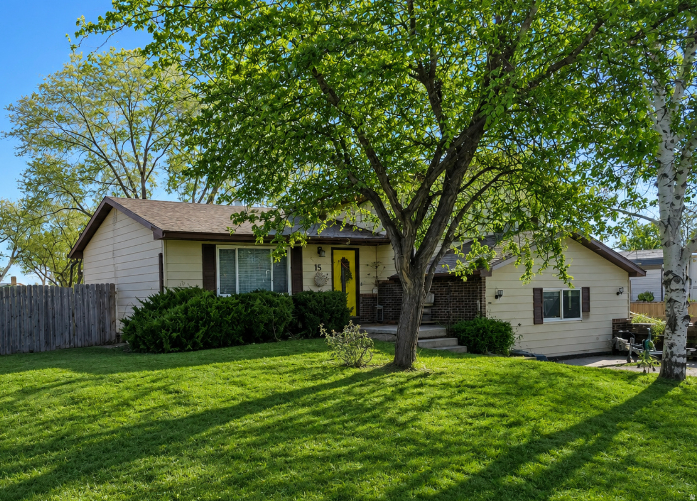 15 S 1200 W, Vernal, UT 84078 — photo 1