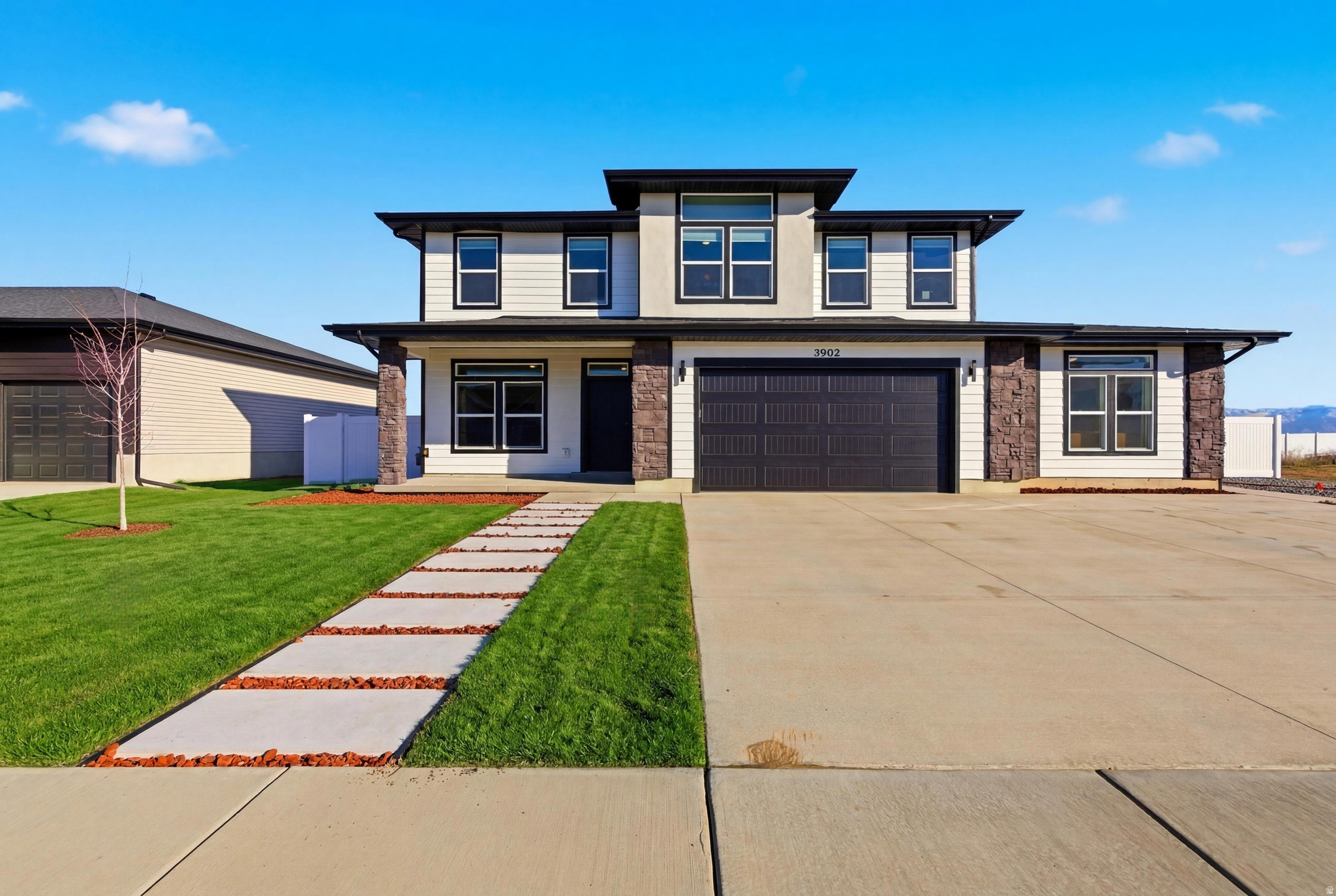 3902 W 825 N