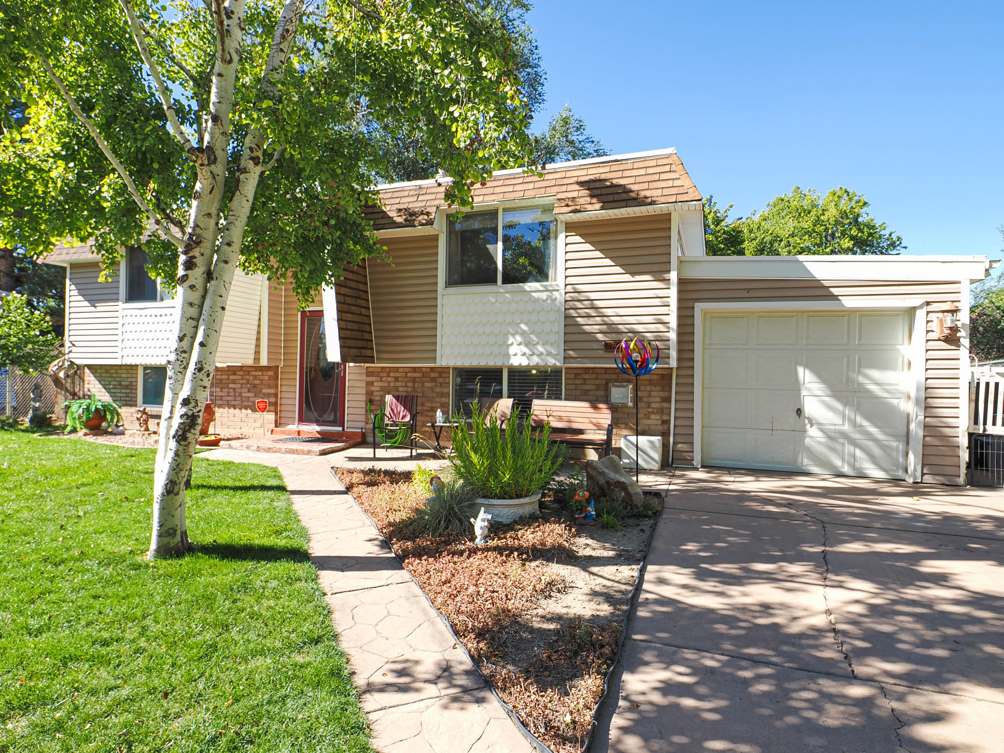 4790 S MEADOW WOOD WAY, Taylorsville, UT 84129 — photo 1
