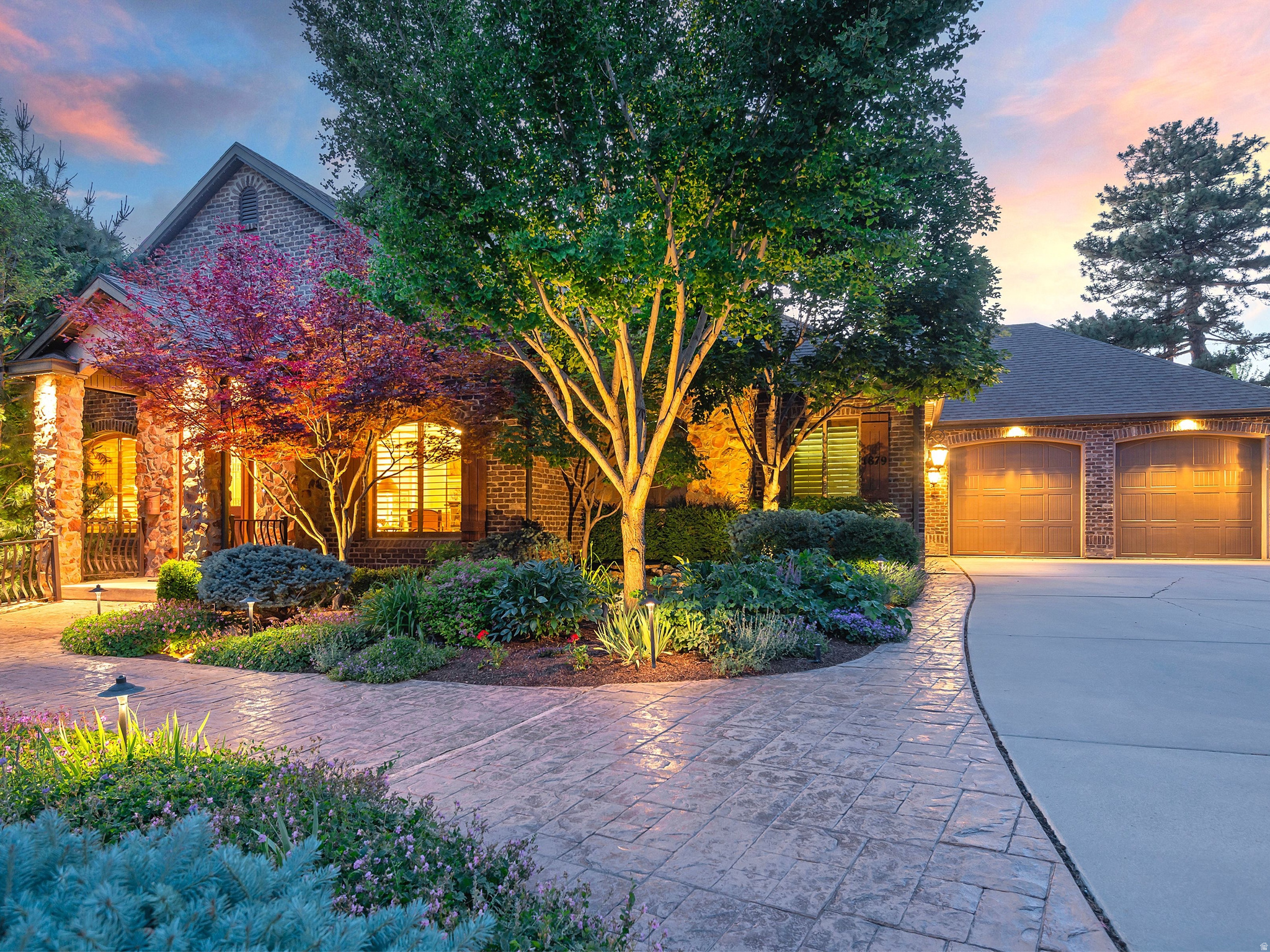1879 E LONGVIEW DR, Holladay, UT 84124 — photo 1