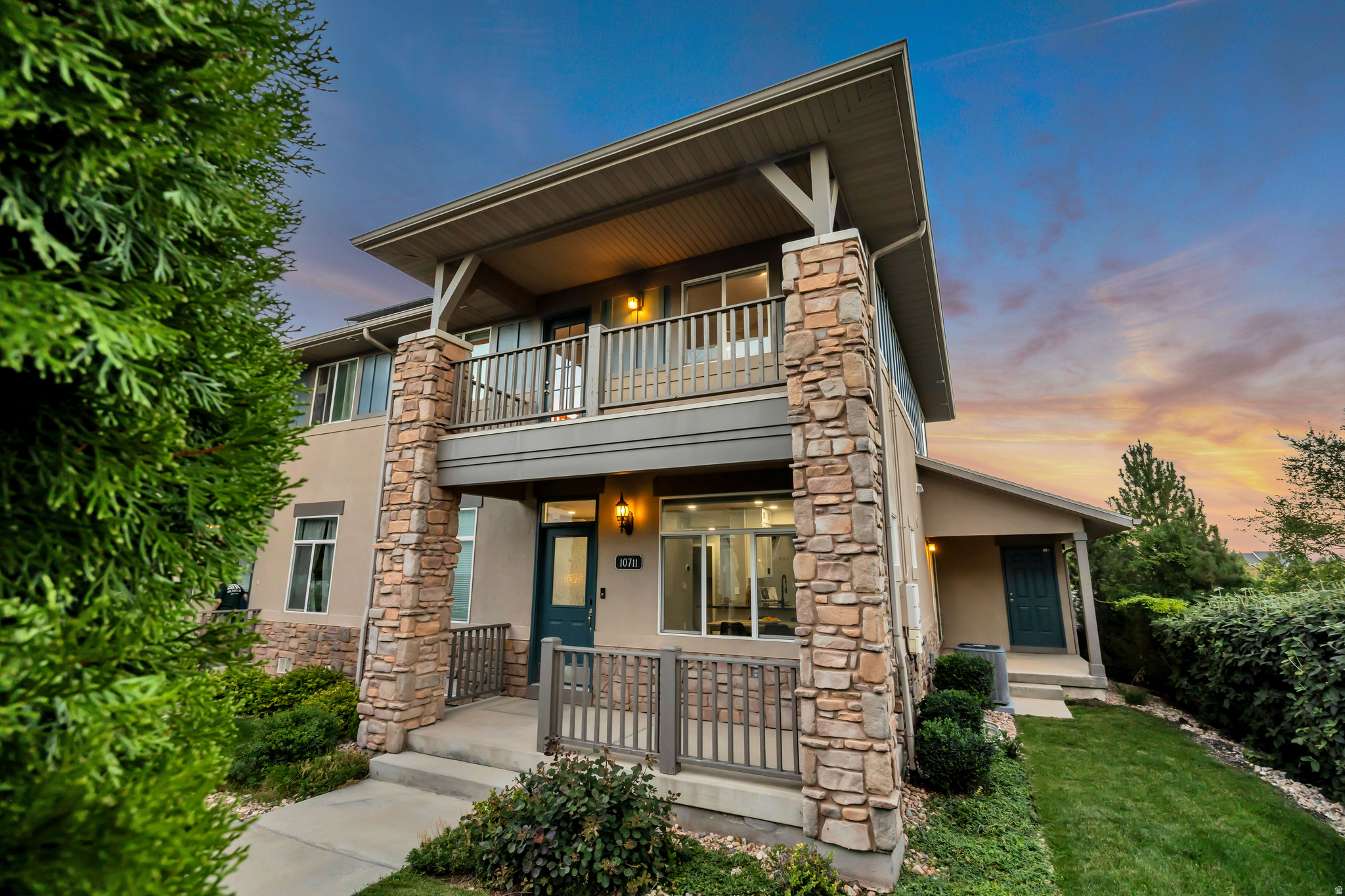 10711 S OQUIRRH RD, South Jordan, UT 84009 — photo 1