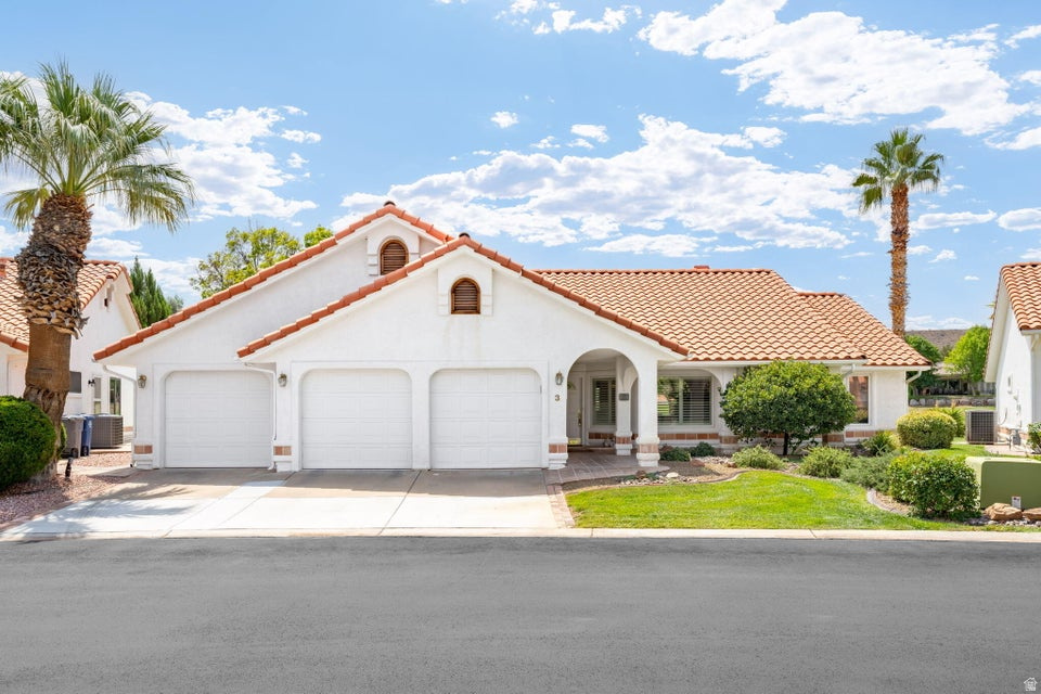 150 S CRYSTAL LAKES DR #3, St. George, UT 84770 — photo 1
