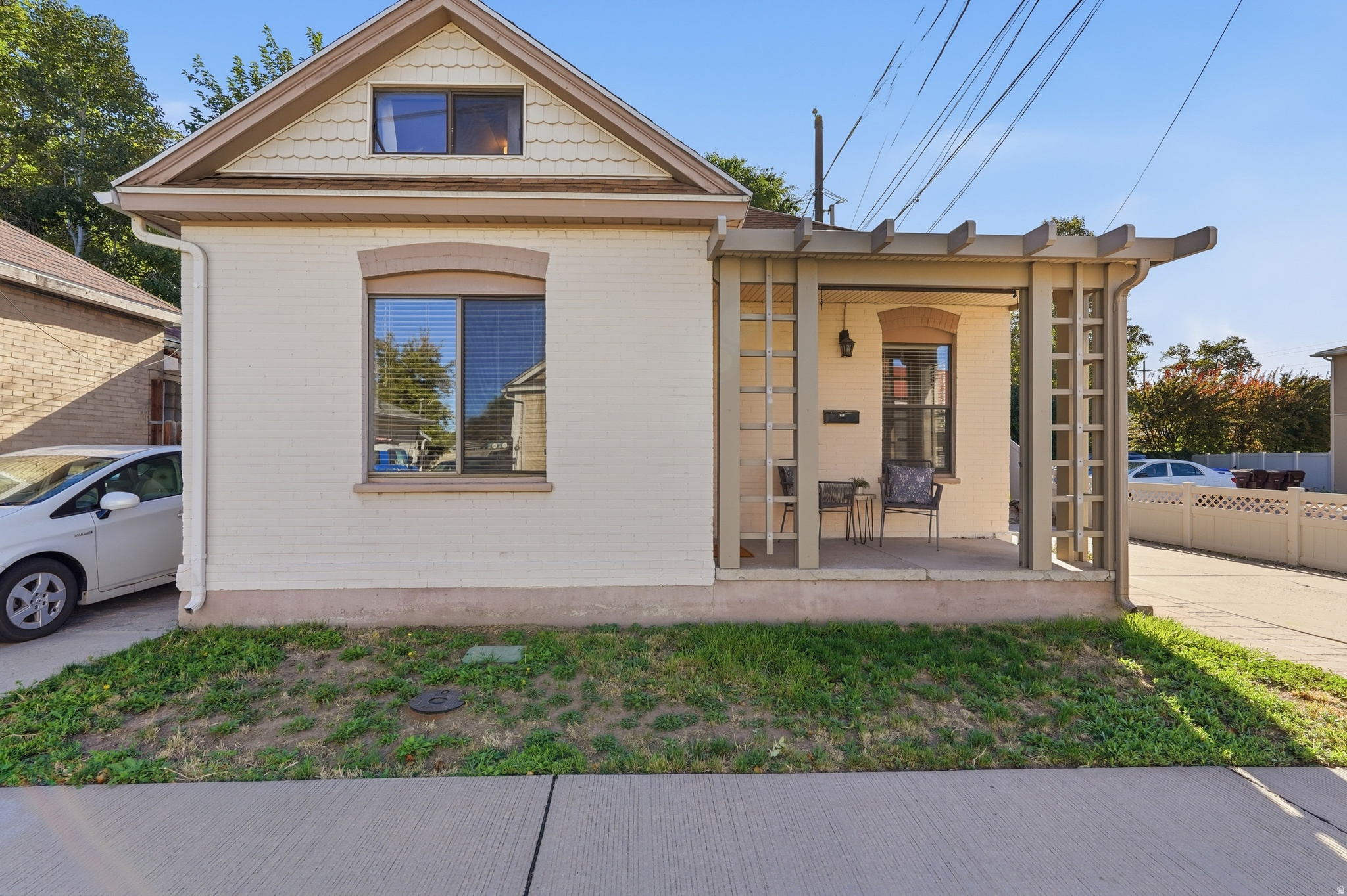 653 S EGLI CT, Salt Lake City, UT 84102 — photo 1