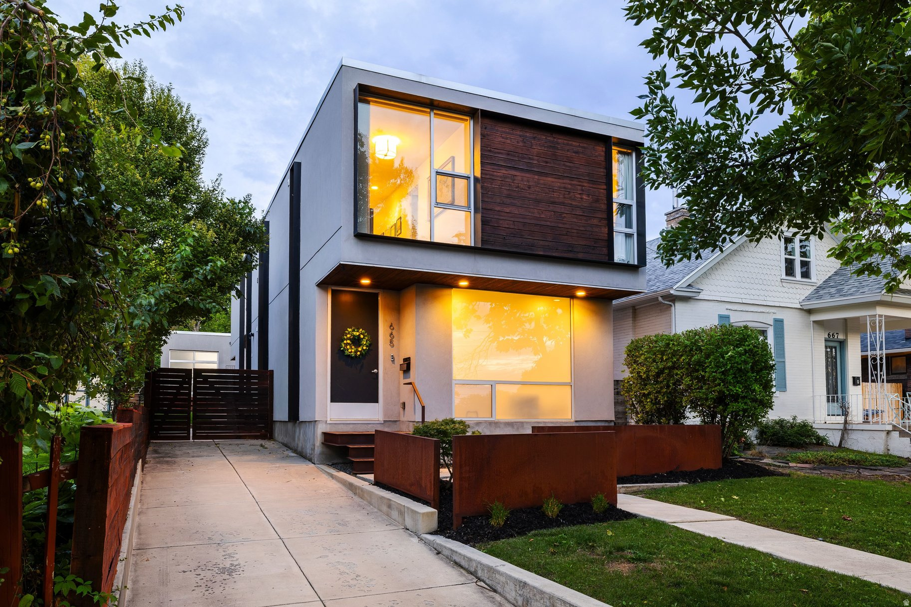 665 S 900 E, Salt Lake City, UT 84102 — photo 1