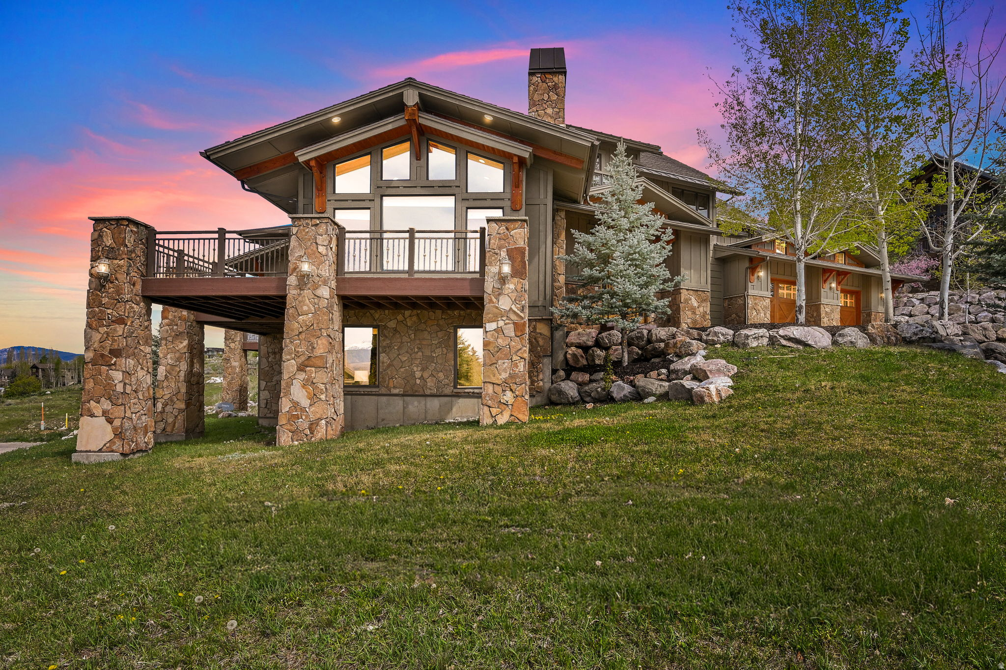 3697 N ELKRIDGE TR