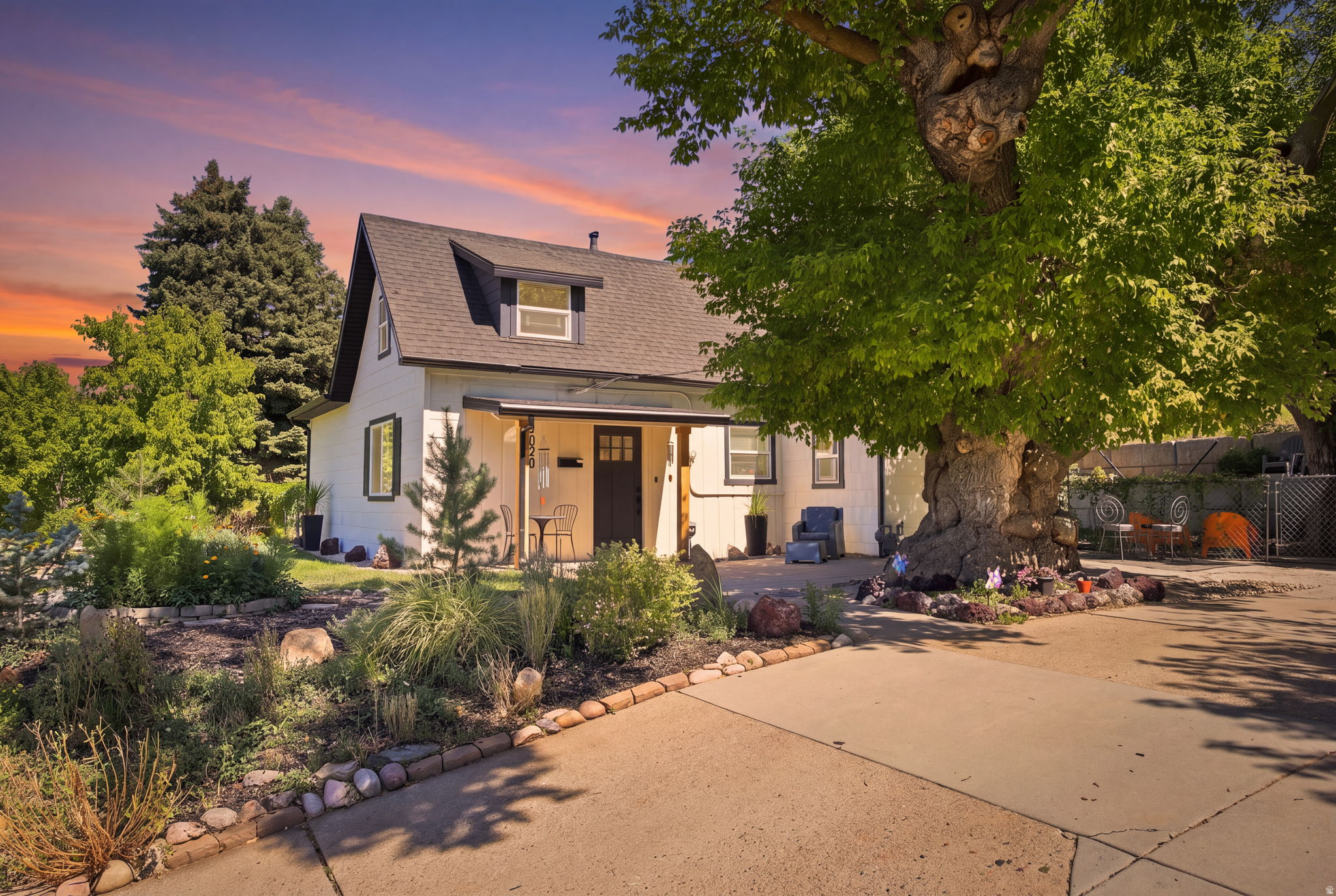 2020  ROBINS AVE, Ogden, UT 84401 — photo 1
