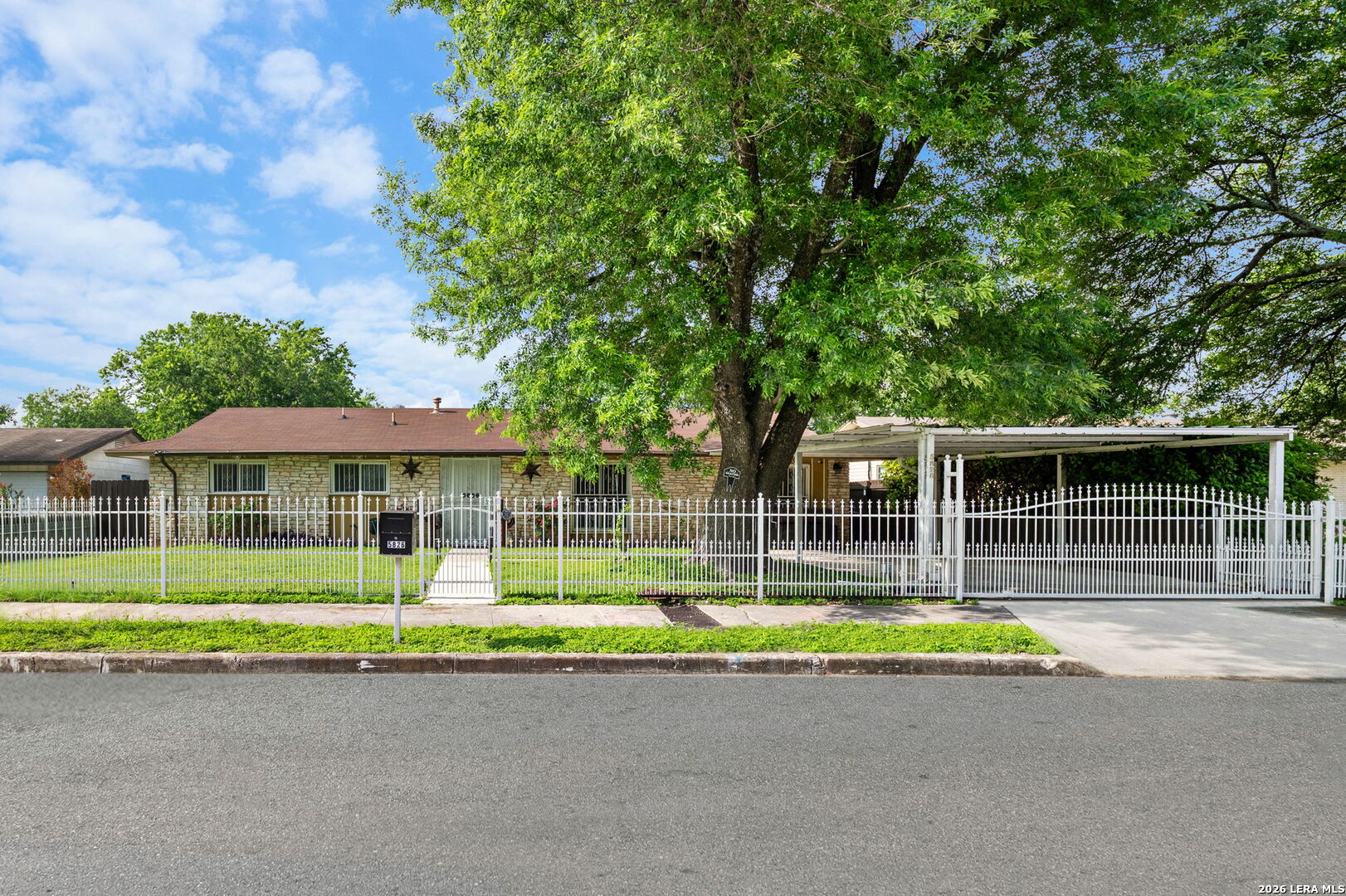5826 Castle Brook Dr, , 78218 — photo 1