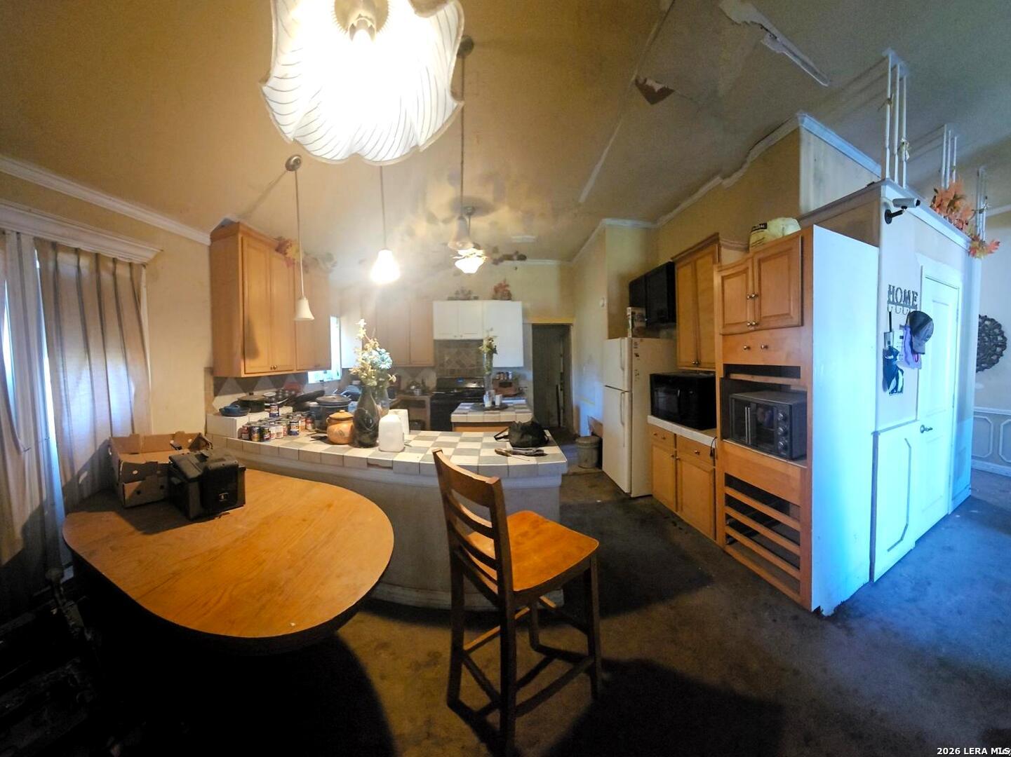 1511 KAYROE, ,  78101 — photo 1
