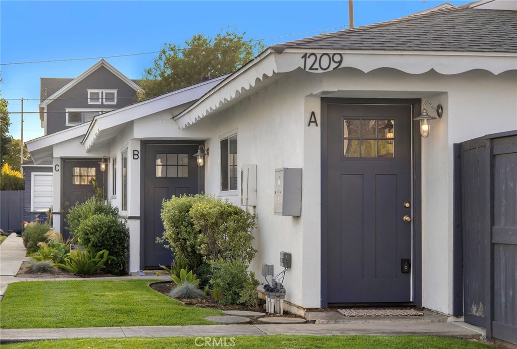 1209 Florida Street, Huntington Beach, CA 92648 — photo 1