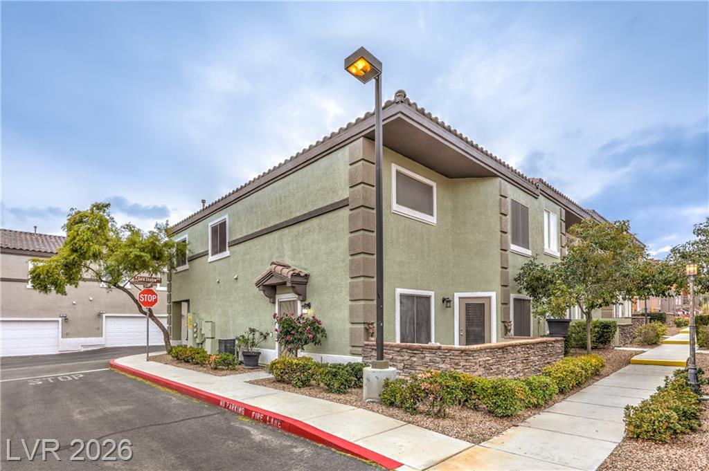 10450 Gold Shadow Avenue, Las Vegas, NV 89129 — photo 1